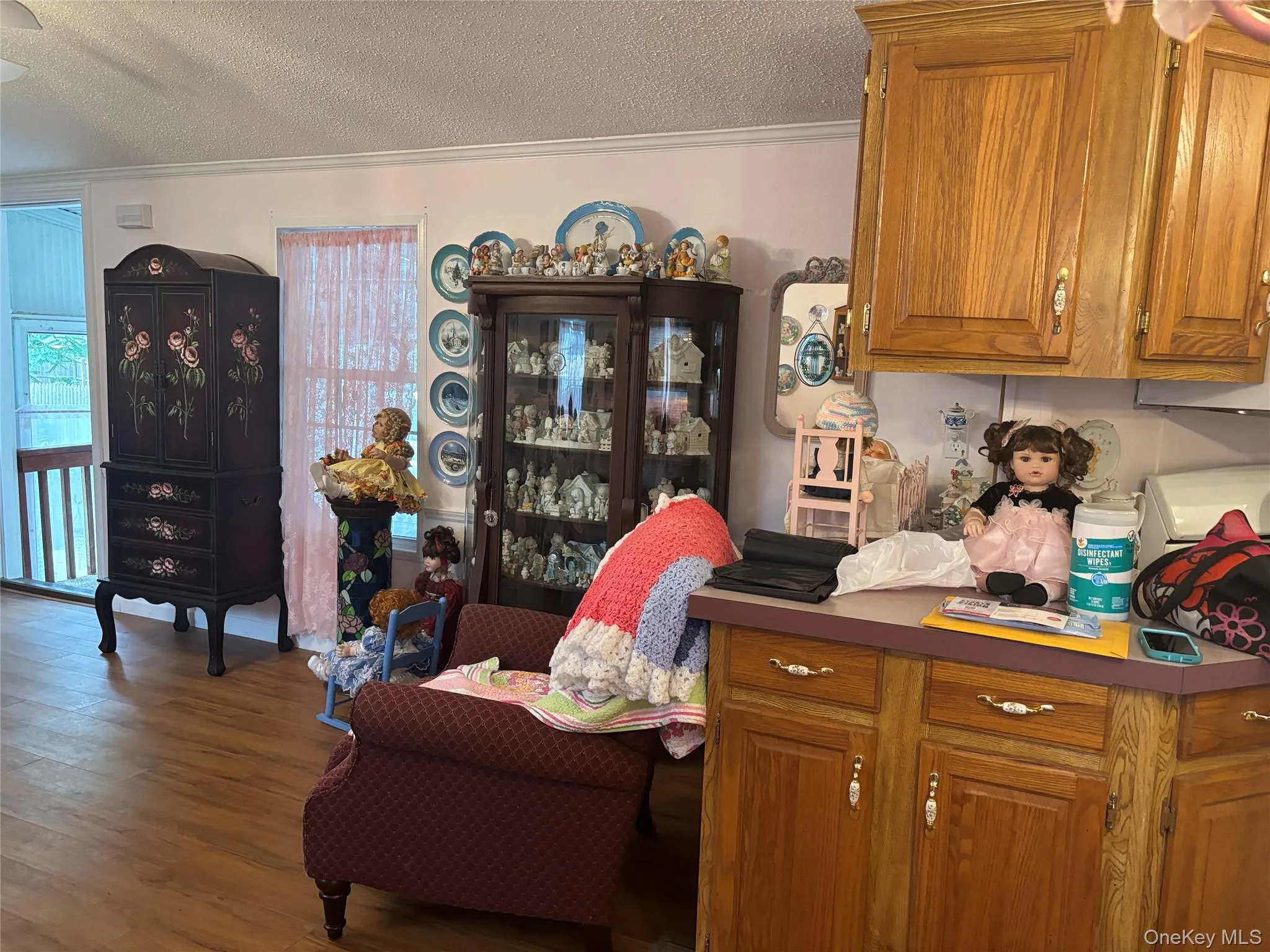 1661 Old Country Road, Riverhead, NY, 2 Bedrooms Bedrooms, 5 Rooms Rooms,2 BathroomsBathrooms,Residential,For Rent,Old Country,0,1019381 1661 Old Country Road, Riverhead, NY, 2 Bedrooms Bedrooms, 5 Rooms Rooms,2 BathroomsBathrooms,Residential,For Rent,Old Country,0,1019381
