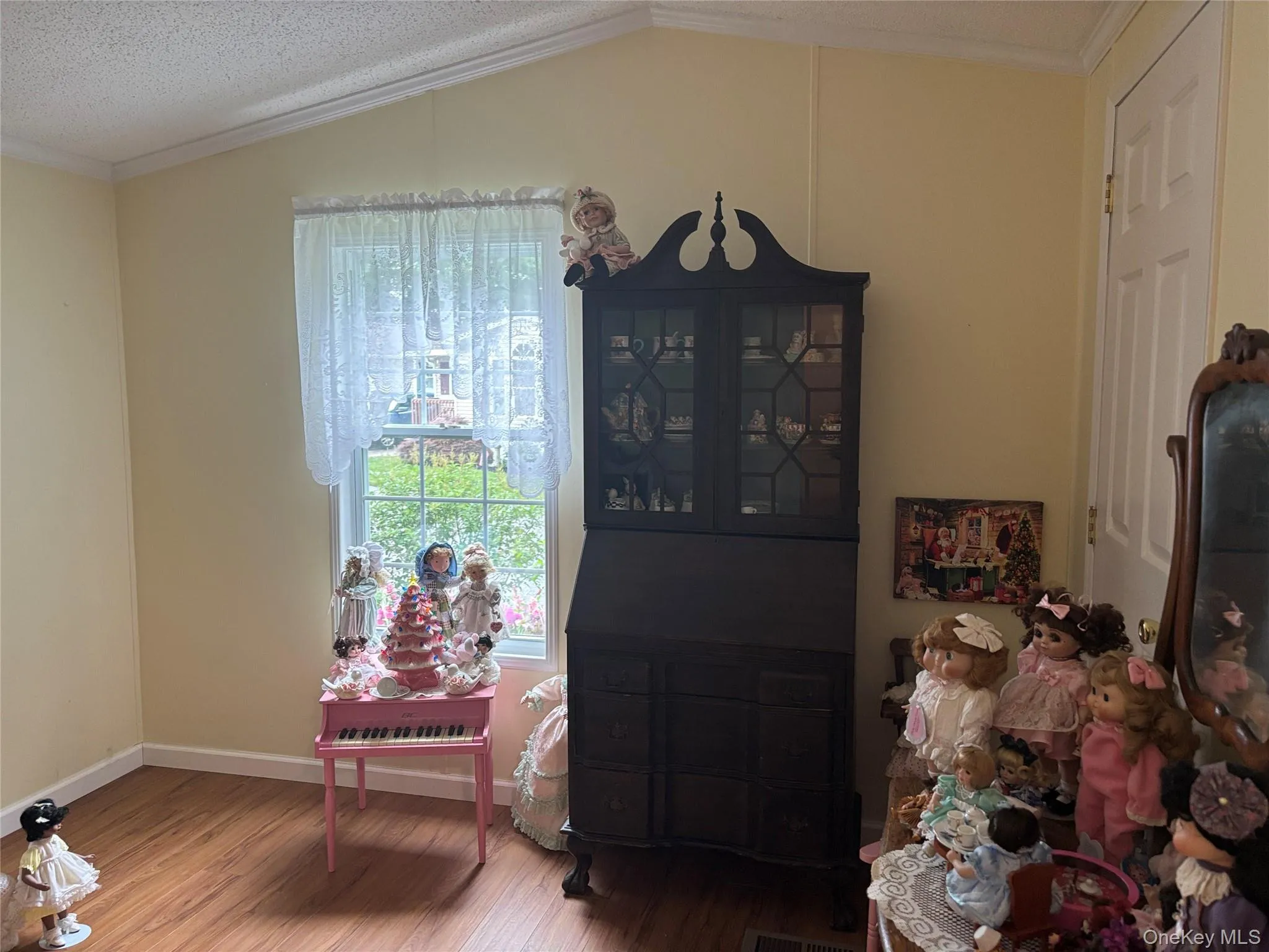 1661 Old Country Road, Riverhead, NY, 2 Bedrooms Bedrooms, 5 Rooms Rooms,2 BathroomsBathrooms,Residential,For Rent,Old Country,0,1019381 1661 Old Country Road, Riverhead, NY, 2 Bedrooms Bedrooms, 5 Rooms Rooms,2 BathroomsBathrooms,Residential,For Rent,Old Country,0,1019381