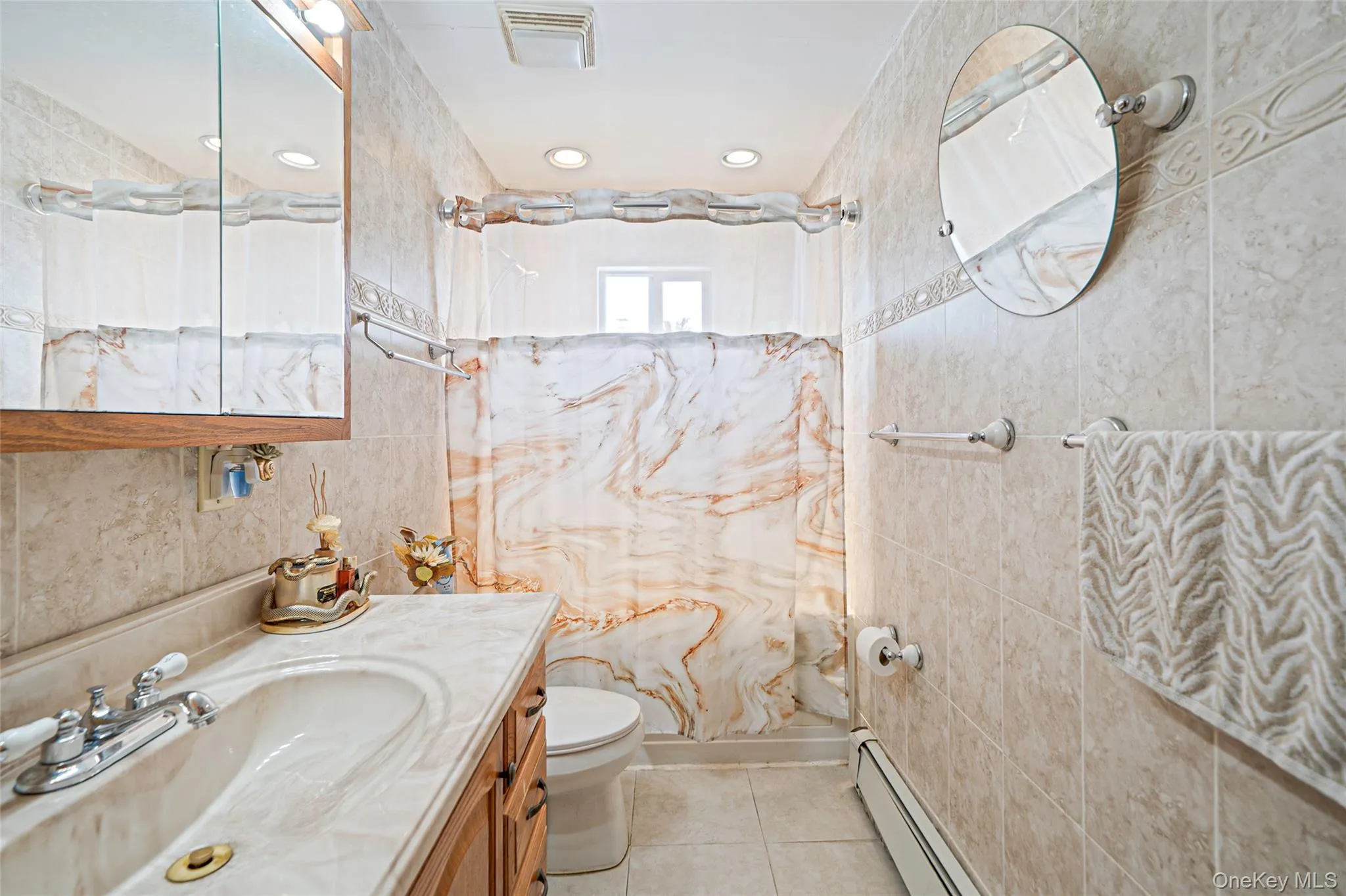 Full Bath with tub/shower, single sink vanity Full Bath with tub/shower, single sink vanity