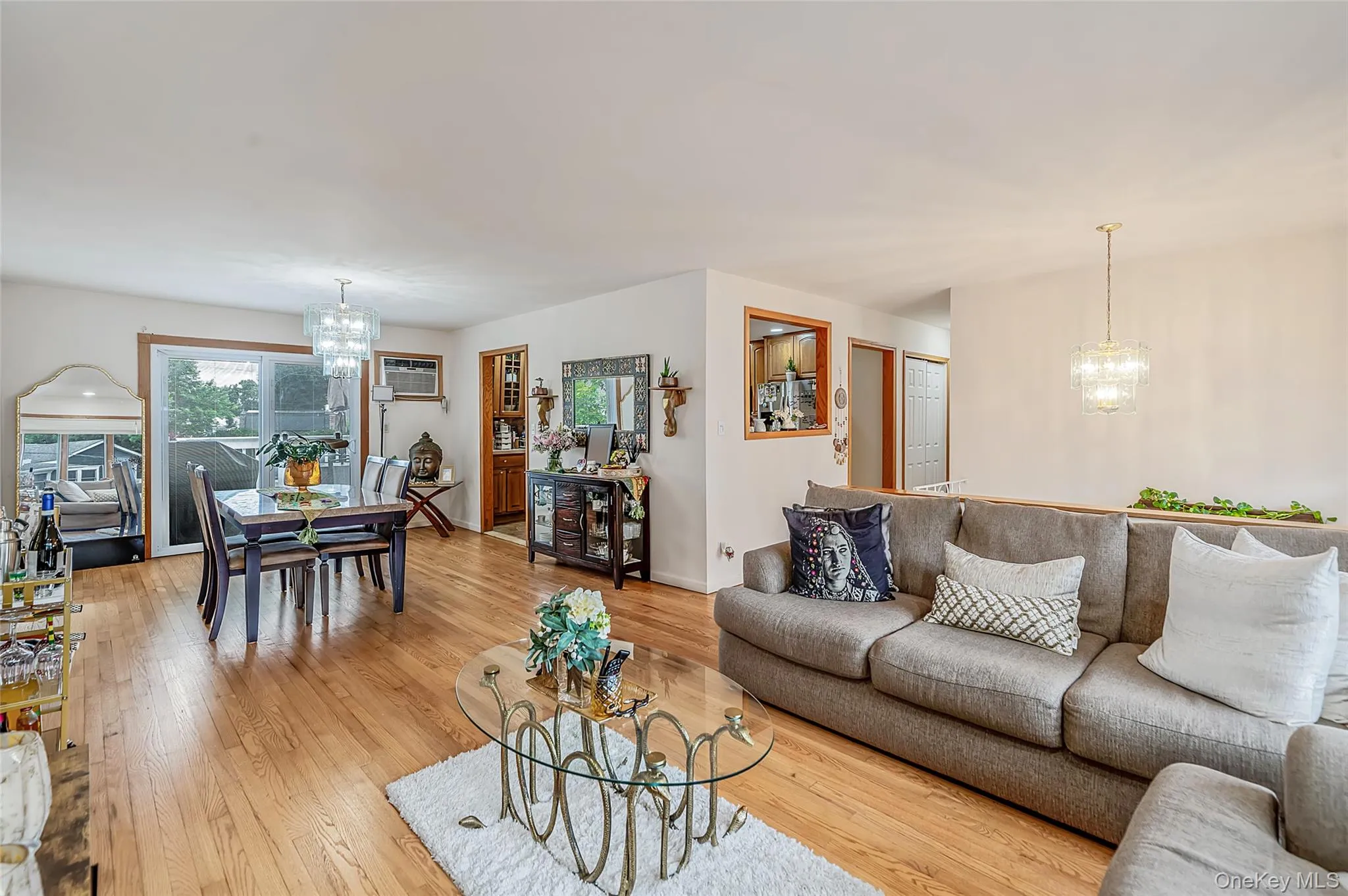 395 Putnam Avenue, Babylon, NY, 5 Bedrooms Bedrooms, 10 Rooms Rooms,2 BathroomsBathrooms,Residential,For Rent,Putnam,0,1019385 395 Putnam Avenue, Babylon, NY, 5 Bedrooms Bedrooms, 10 Rooms Rooms,2 BathroomsBathrooms,Residential,For Rent,Putnam,0,1019385