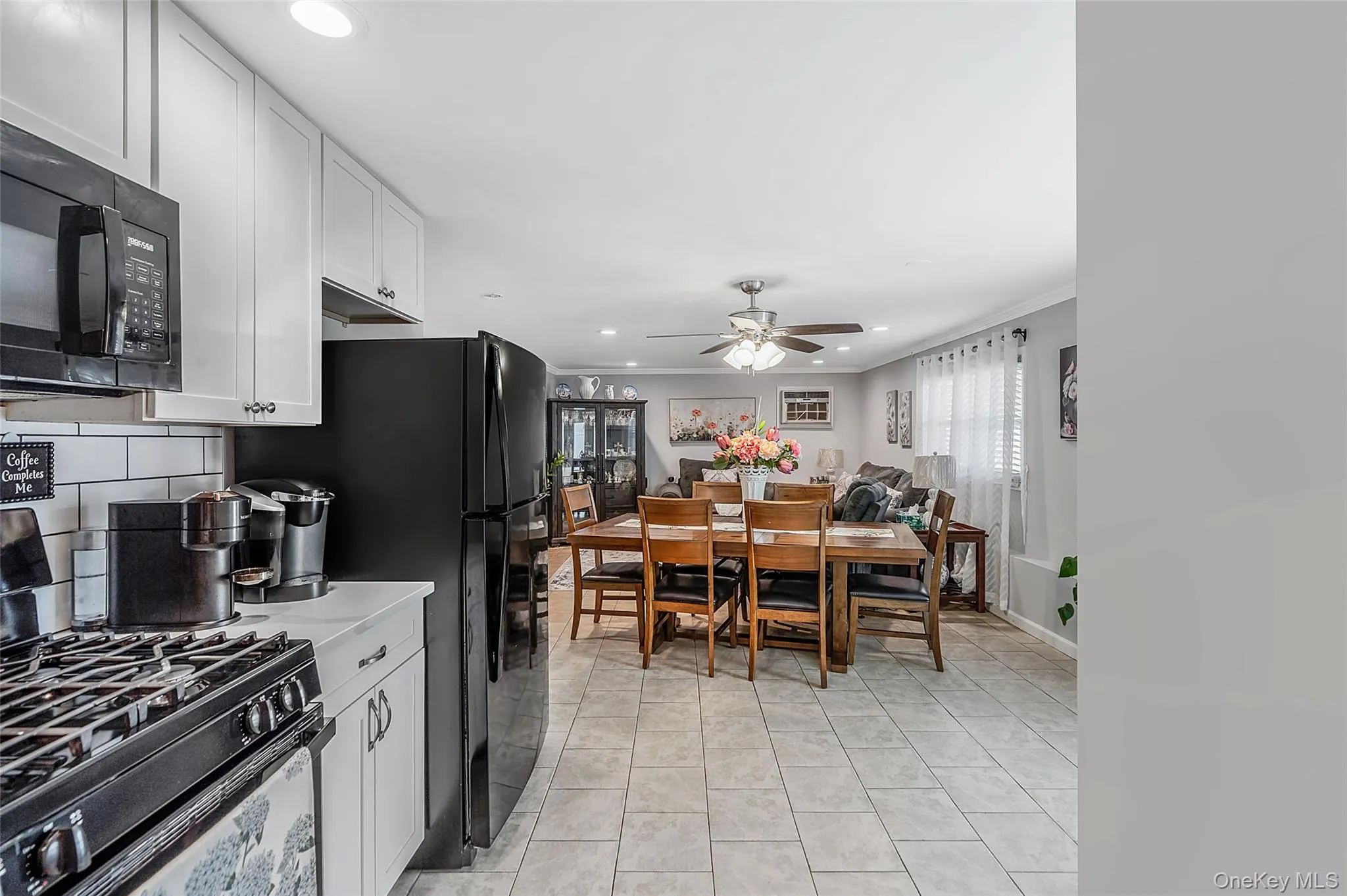 395 Putnam Avenue, Babylon, NY, 5 Bedrooms Bedrooms, 10 Rooms Rooms,2 BathroomsBathrooms,Residential,For Rent,Putnam,0,1019385 395 Putnam Avenue, Babylon, NY, 5 Bedrooms Bedrooms, 10 Rooms Rooms,2 BathroomsBathrooms,Residential,For Rent,Putnam,0,1019385