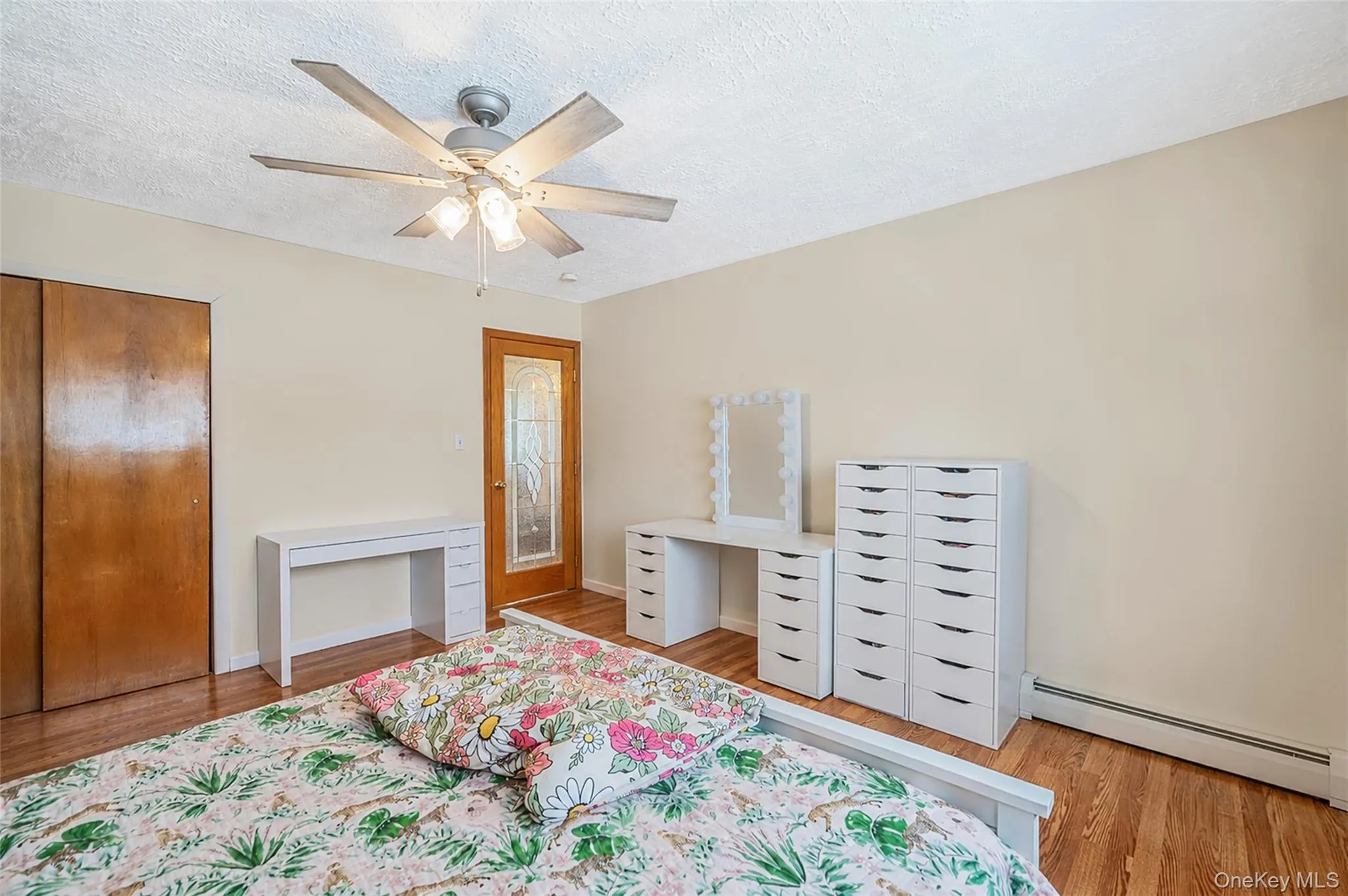 395 Putnam Avenue, Babylon, NY, 5 Bedrooms Bedrooms, 10 Rooms Rooms,2 BathroomsBathrooms,Residential,For Rent,Putnam,0,1019385 395 Putnam Avenue, Babylon, NY, 5 Bedrooms Bedrooms, 10 Rooms Rooms,2 BathroomsBathrooms,Residential,For Rent,Putnam,0,1019385