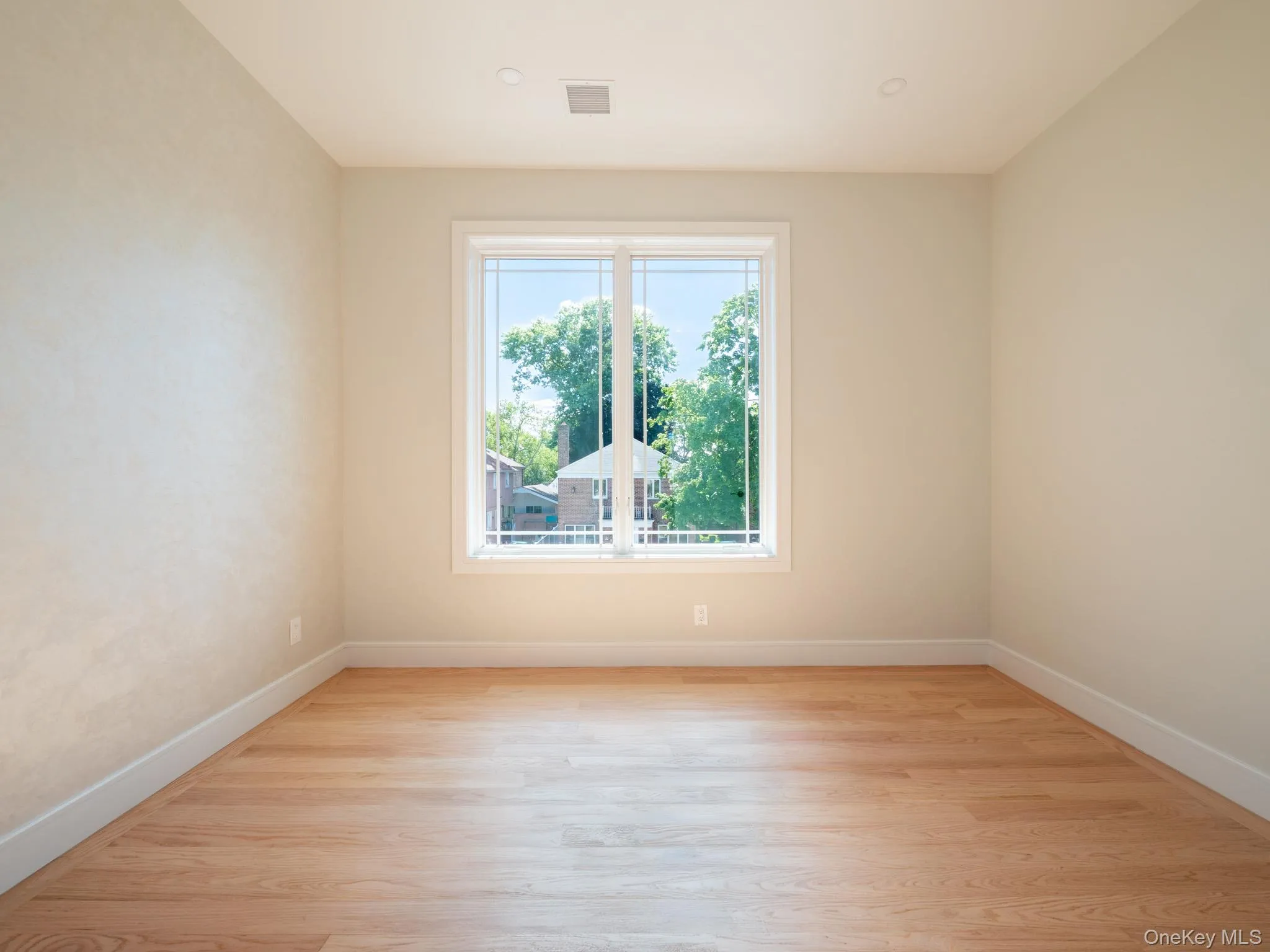 7619 173rd Street, New York, NY, 4 Bedrooms Bedrooms, 8 Rooms Rooms,3 BathroomsBathrooms,Residential,For Rent,173rd,0,1019386 7619 173rd Street, New York, NY, 4 Bedrooms Bedrooms, 8 Rooms Rooms,3 BathroomsBathrooms,Residential,For Rent,173rd,0,1019386
