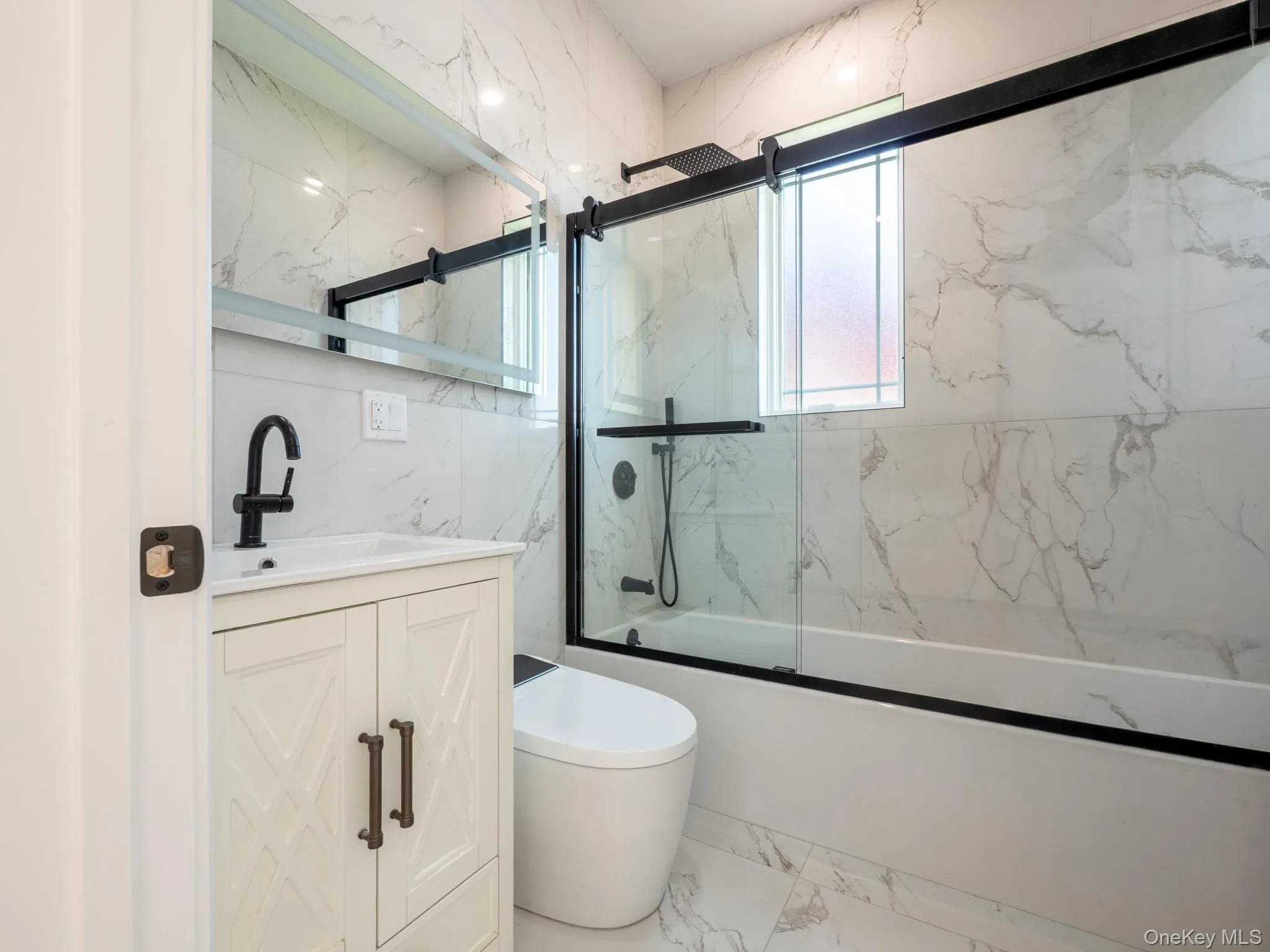 7619 173rd Street, New York, NY, 4 Bedrooms Bedrooms, 8 Rooms Rooms,3 BathroomsBathrooms,Residential,For Rent,173rd,0,1019386 7619 173rd Street, New York, NY, 4 Bedrooms Bedrooms, 8 Rooms Rooms,3 BathroomsBathrooms,Residential,For Rent,173rd,0,1019386