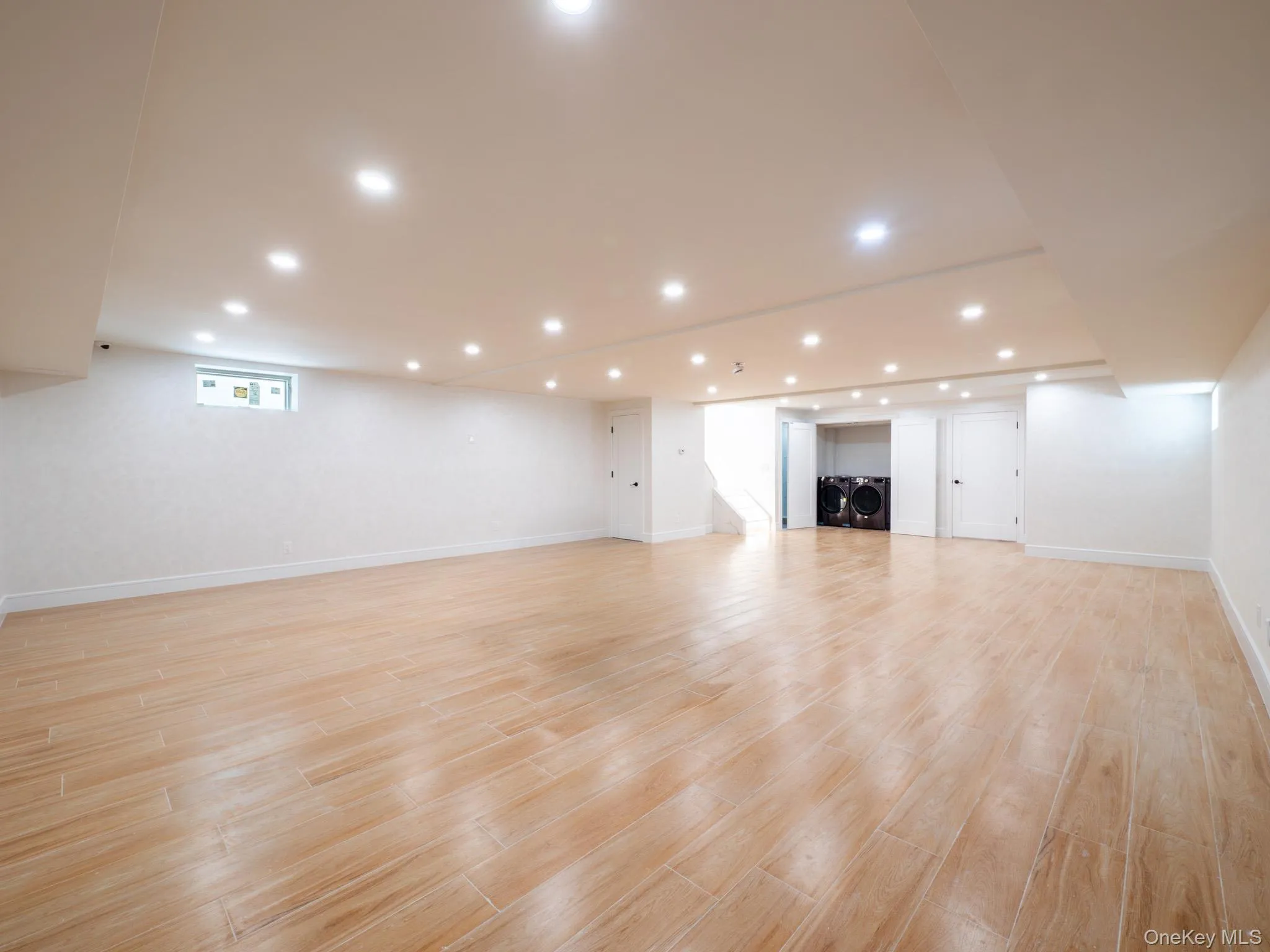 7619 173rd Street, New York, NY, 4 Bedrooms Bedrooms, 8 Rooms Rooms,3 BathroomsBathrooms,Residential,For Rent,173rd,0,1019386 7619 173rd Street, New York, NY, 4 Bedrooms Bedrooms, 8 Rooms Rooms,3 BathroomsBathrooms,Residential,For Rent,173rd,0,1019386