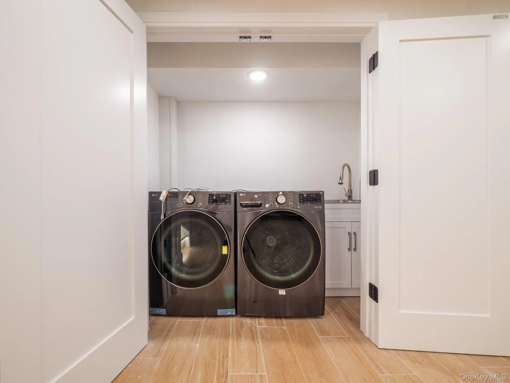 7619 173rd Street, New York, NY, 4 Bedrooms Bedrooms, 8 Rooms Rooms,3 BathroomsBathrooms,Residential,For Rent,173rd,0,1019386 7619 173rd Street, New York, NY, 4 Bedrooms Bedrooms, 8 Rooms Rooms,3 BathroomsBathrooms,Residential,For Rent,173rd,0,1019386