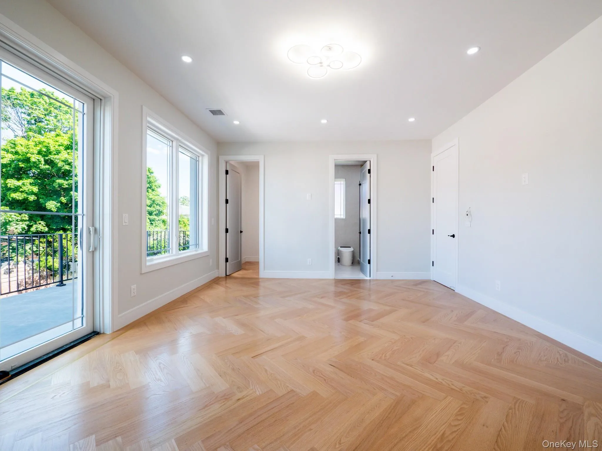 7619 173rd Street, New York, NY, 4 Bedrooms Bedrooms, 8 Rooms Rooms,3 BathroomsBathrooms,Residential,For Rent,173rd,0,1019386 7619 173rd Street, New York, NY, 4 Bedrooms Bedrooms, 8 Rooms Rooms,3 BathroomsBathrooms,Residential,For Rent,173rd,0,1019386