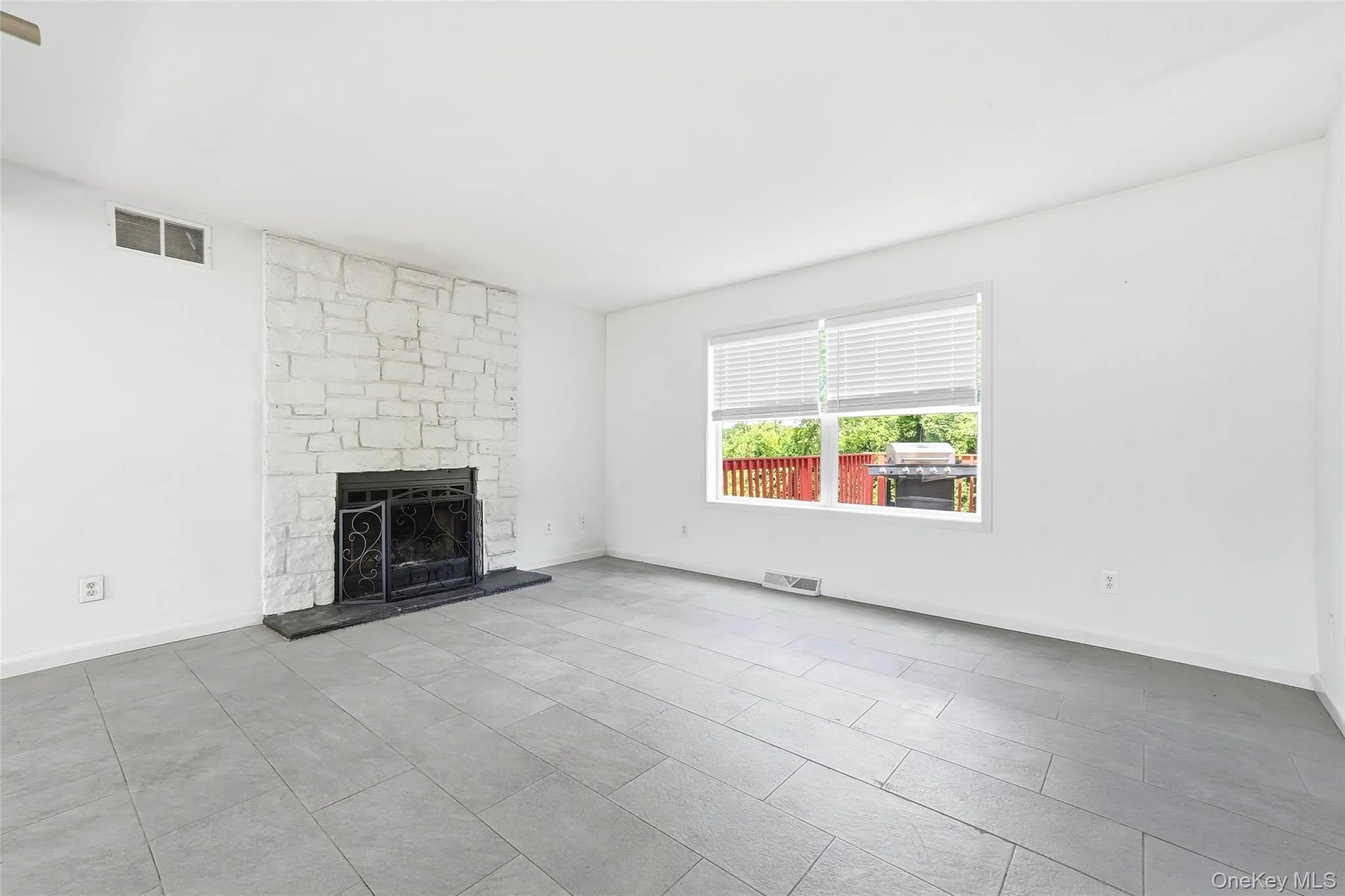 125 Cedar Hill Road, Wappinger, NY, 4 Bedrooms Bedrooms, 9 Rooms Rooms,2 BathroomsBathrooms,Residential,For Rent,Cedar Hill,0,1019389 125 Cedar Hill Road, Wappinger, NY, 4 Bedrooms Bedrooms, 9 Rooms Rooms,2 BathroomsBathrooms,Residential,For Rent,Cedar Hill,0,1019389