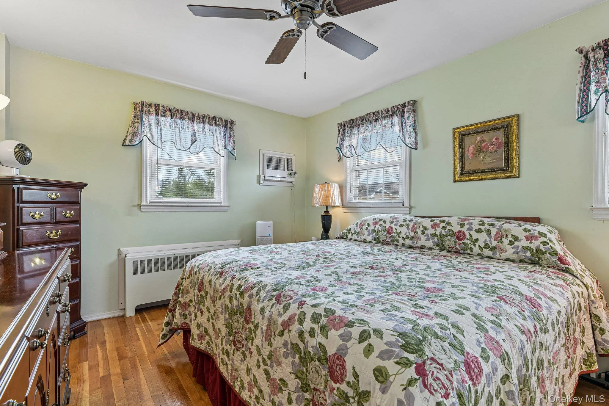 2394 Cedar Street, Hempstead, NY, 4 Bedrooms Bedrooms, 9 Rooms Rooms,3 BathroomsBathrooms,Residential,For Rent,Cedar,0,1019393 2394 Cedar Street, Hempstead, NY, 4 Bedrooms Bedrooms, 9 Rooms Rooms,3 BathroomsBathrooms,Residential,For Rent,Cedar,0,1019393