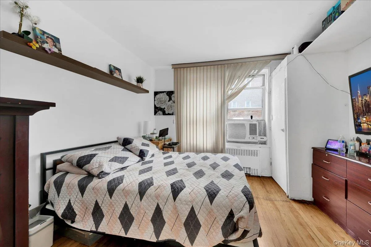 6510 108th Street, New York, NY, 4 Rooms Rooms,1 BathroomBathrooms,Residential,For Rent,108th,0,1019395 6510 108th Street, New York, NY, 4 Rooms Rooms,1 BathroomBathrooms,Residential,For Rent,108th,0,1019395