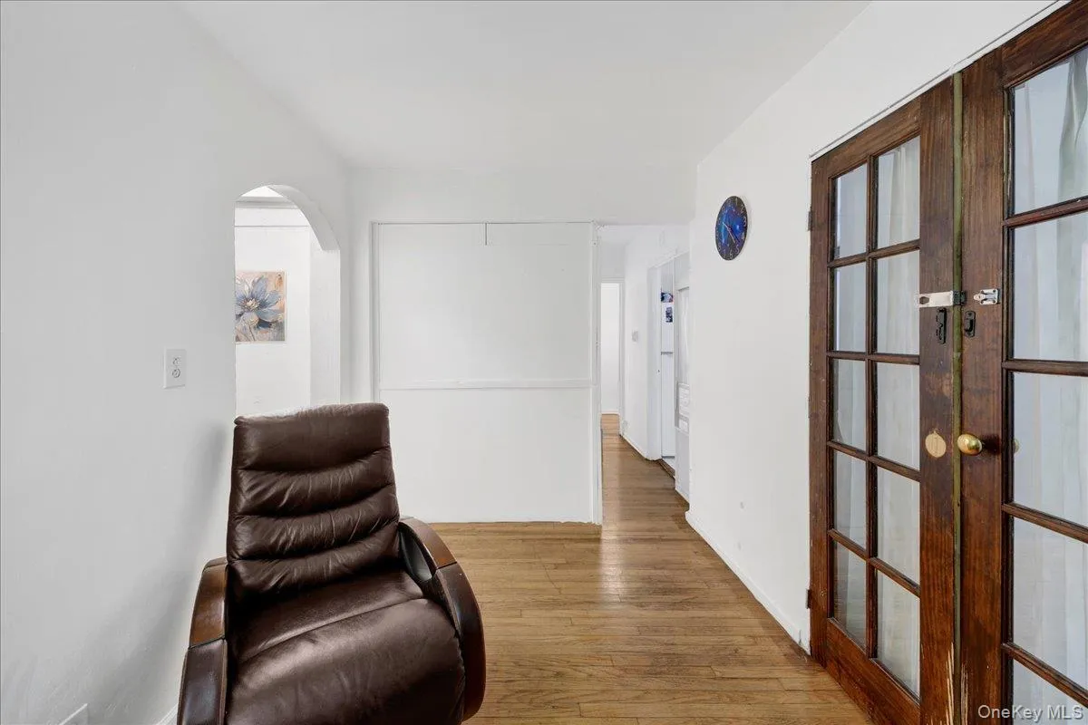 6510 108th Street, New York, NY, 4 Rooms Rooms,1 BathroomBathrooms,Residential,For Rent,108th,0,1019395 6510 108th Street, New York, NY, 4 Rooms Rooms,1 BathroomBathrooms,Residential,For Rent,108th,0,1019395