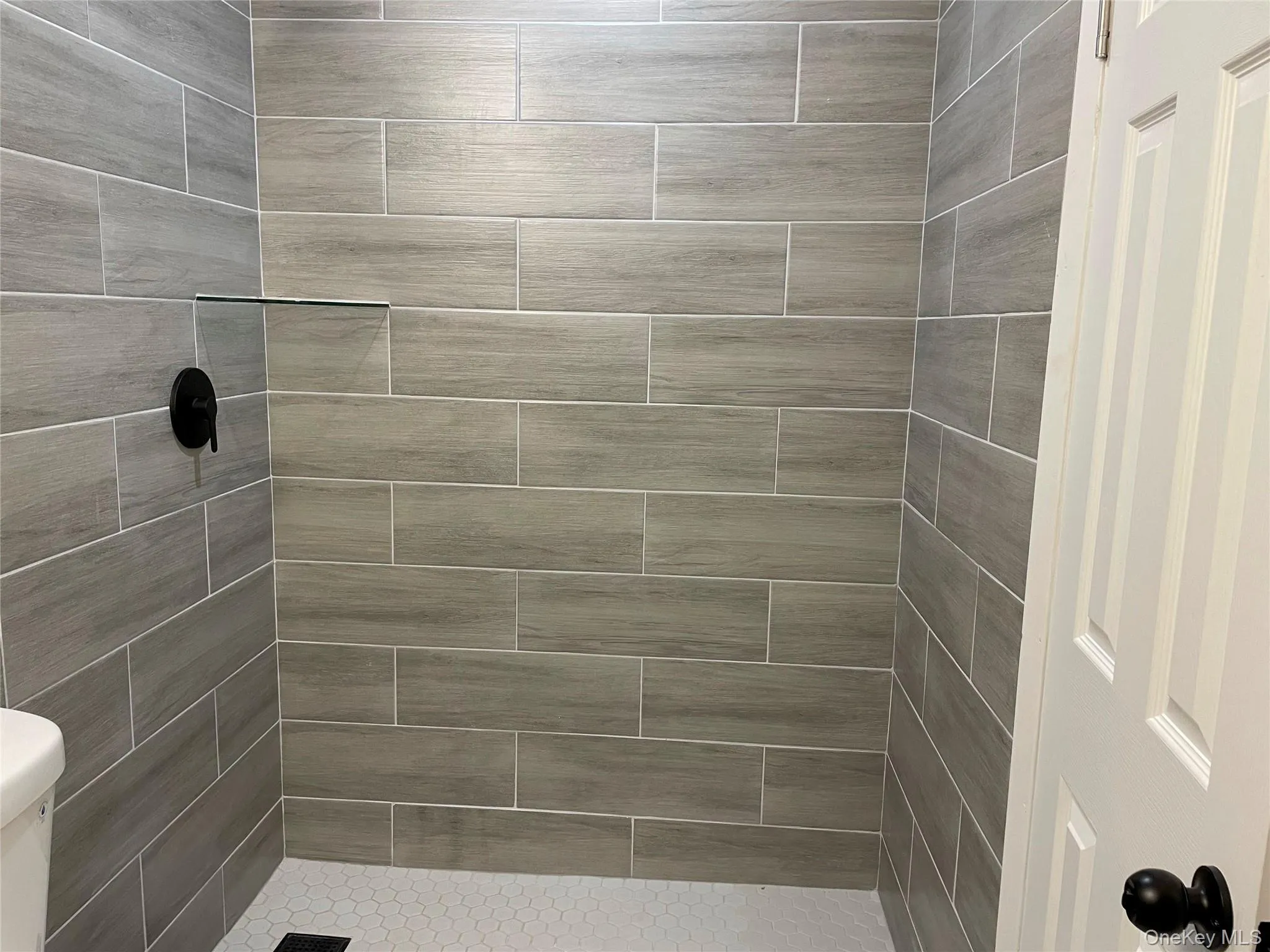 7 Locust Ave, Babylon, NY, 2 Bedrooms Bedrooms, 5 Rooms Rooms,1 BathroomBathrooms,Residential Lease,For Rent,Locust Ave,0,1019397 7 Locust Ave, Babylon, NY, 2 Bedrooms Bedrooms, 5 Rooms Rooms,1 BathroomBathrooms,Residential Lease,For Rent,Locust Ave,0,1019397
