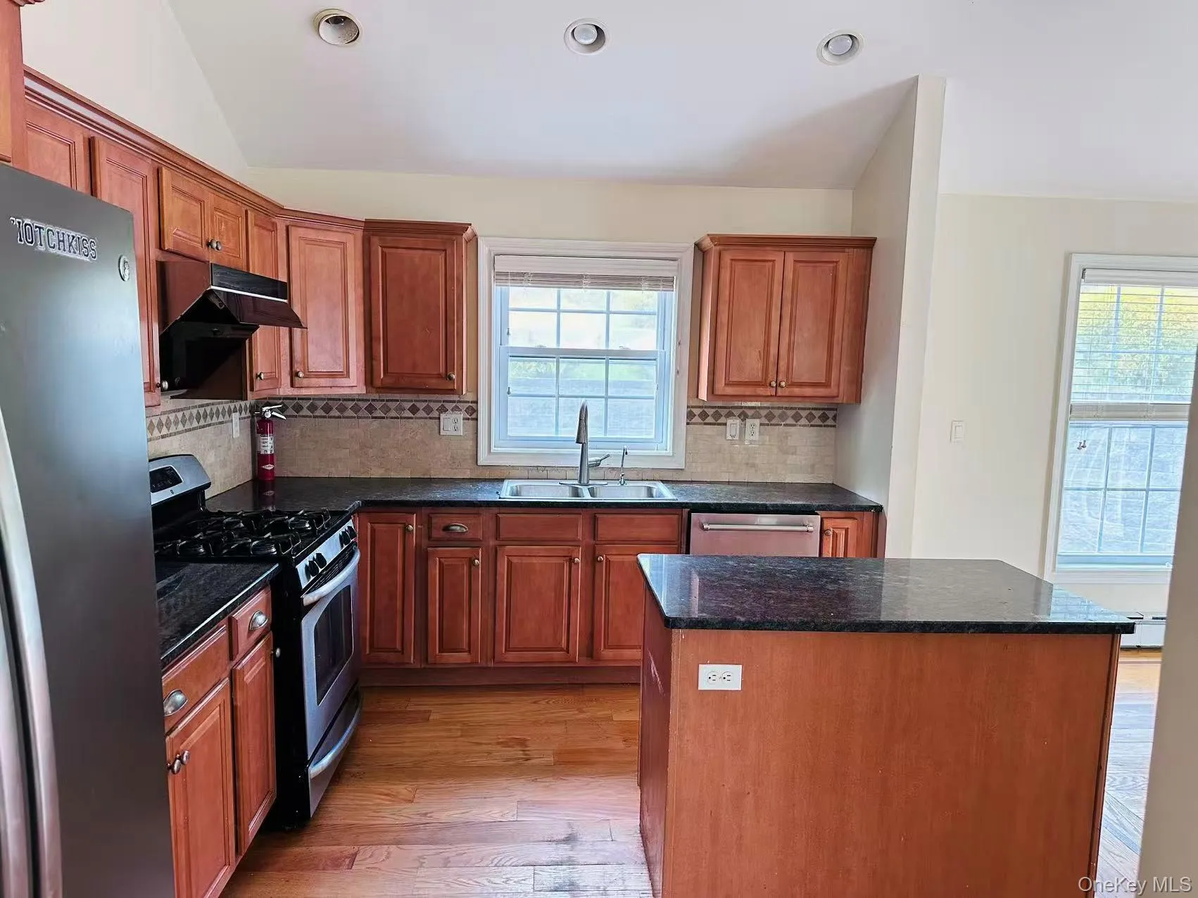 8 Melissa Court, Warwick (town), NY, 4 Bedrooms Bedrooms, 8 Rooms Rooms,3 BathroomsBathrooms,Residential Lease,For Rent,Melissa,0,1019402 8 Melissa Court, Warwick (town), NY, 4 Bedrooms Bedrooms, 8 Rooms Rooms,3 BathroomsBathrooms,Residential Lease,For Rent,Melissa,0,1019402