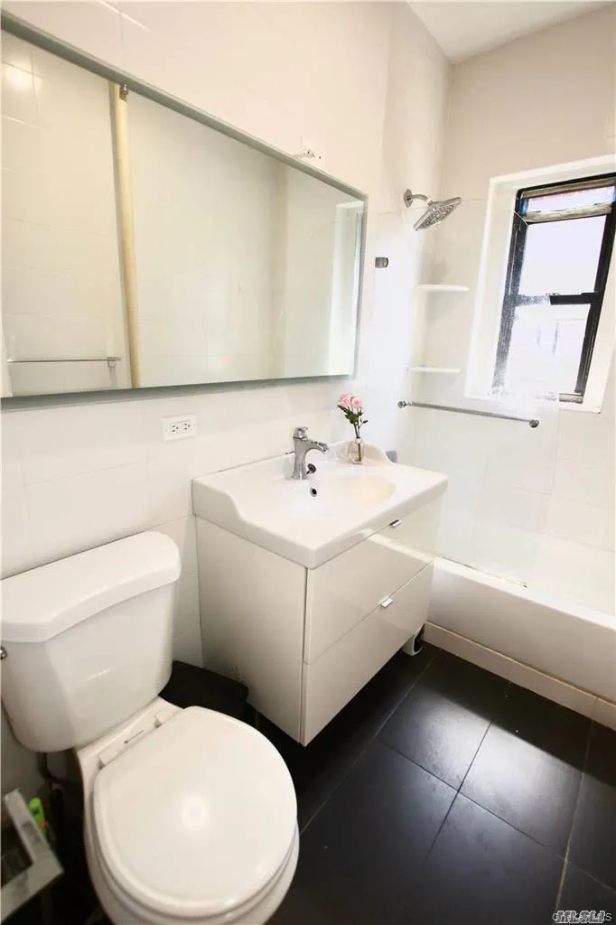 43-33 48 Street, New York, NY, 1 Bedroom Bedrooms, 4 Rooms Rooms,1 BathroomBathrooms,Residential Lease,For Rent,48,0,1019403 43-33 48 Street, New York, NY, 1 Bedroom Bedrooms, 4 Rooms Rooms,1 BathroomBathrooms,Residential Lease,For Rent,48,0,1019403