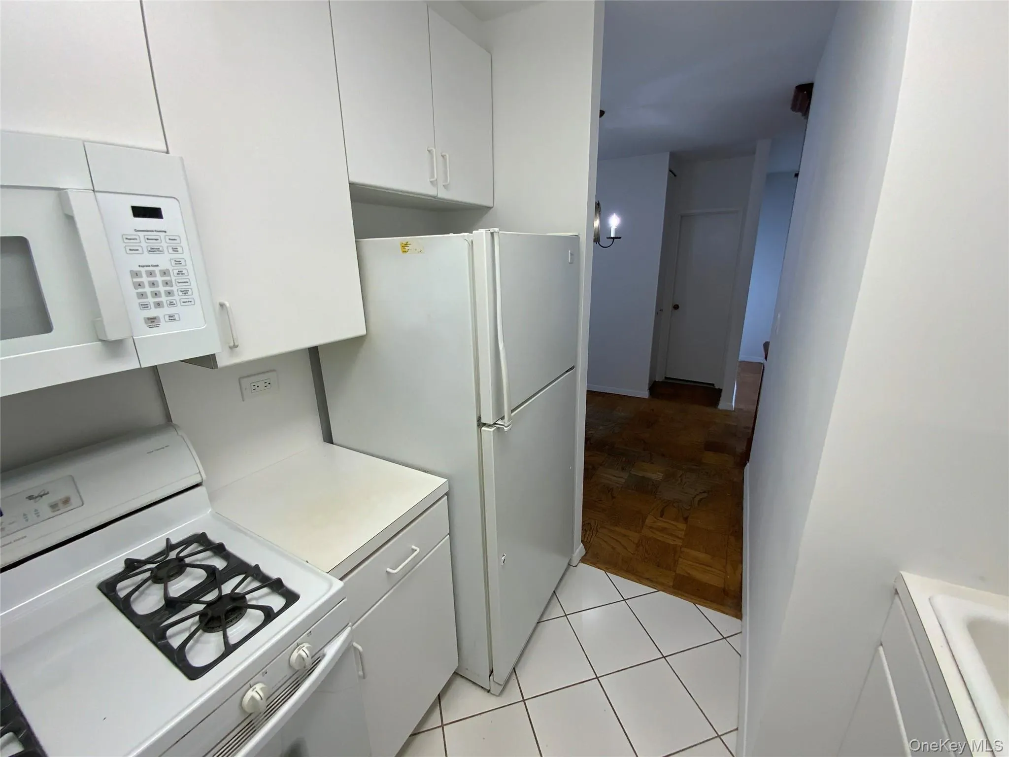 26910 Grand Central Parkway, New York, NY, 1 Bedroom Bedrooms, 4 Rooms Rooms,2 BathroomsBathrooms,Residential,For Rent,Grand Central,0,1019404 26910 Grand Central Parkway, New York, NY, 1 Bedroom Bedrooms, 4 Rooms Rooms,2 BathroomsBathrooms,Residential,For Rent,Grand Central,0,1019404