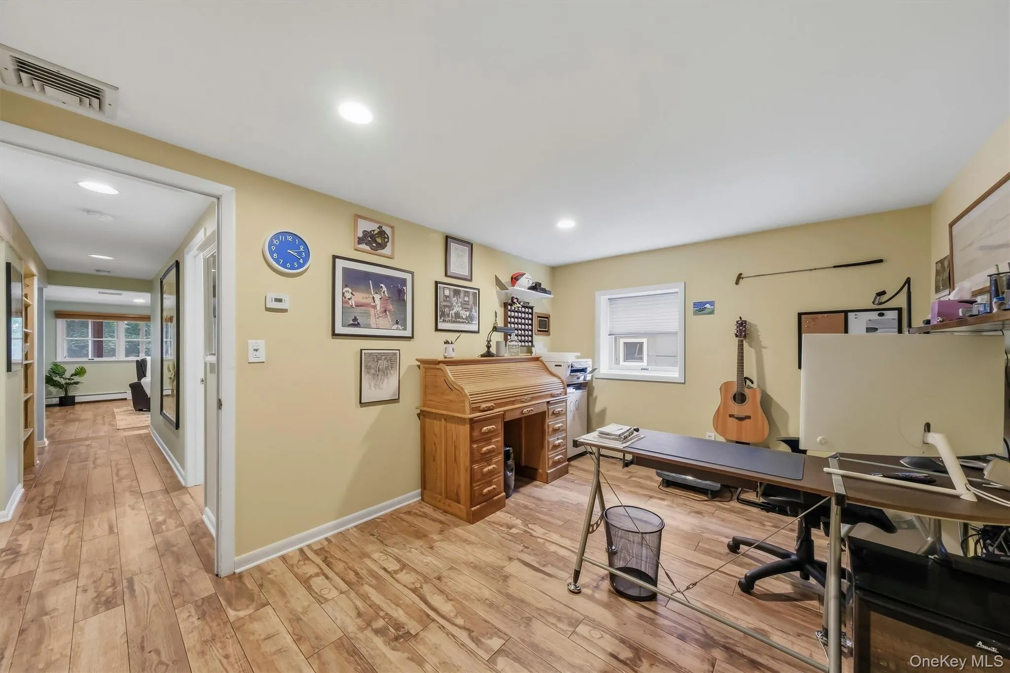 Office or multi-purpose room, your choice. Office or multi-purpose room, your choice.