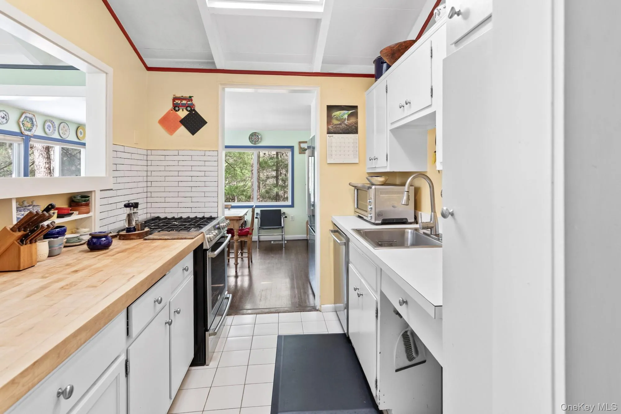 197 Two Holes Water Road, East Hampton, NY, 4 Bedrooms Bedrooms, 7 Rooms Rooms,3 BathroomsBathrooms,Residential,For Rent,Two Holes Water,0,1019417 197 Two Holes Water Road, East Hampton, NY, 4 Bedrooms Bedrooms, 7 Rooms Rooms,3 BathroomsBathrooms,Residential,For Rent,Two Holes Water,0,1019417
