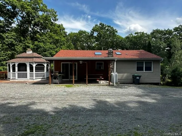 64 Yankee Lake Road, Mamakating, NY, 3 Bedrooms Bedrooms, 6 Rooms Rooms,1 BathroomBathrooms,Residential Lease,For Rent,Yankee Lake,0,1019418 64 Yankee Lake Road, Mamakating, NY, 3 Bedrooms Bedrooms, 6 Rooms Rooms,1 BathroomBathrooms,Residential Lease,For Rent,Yankee Lake,0,1019418