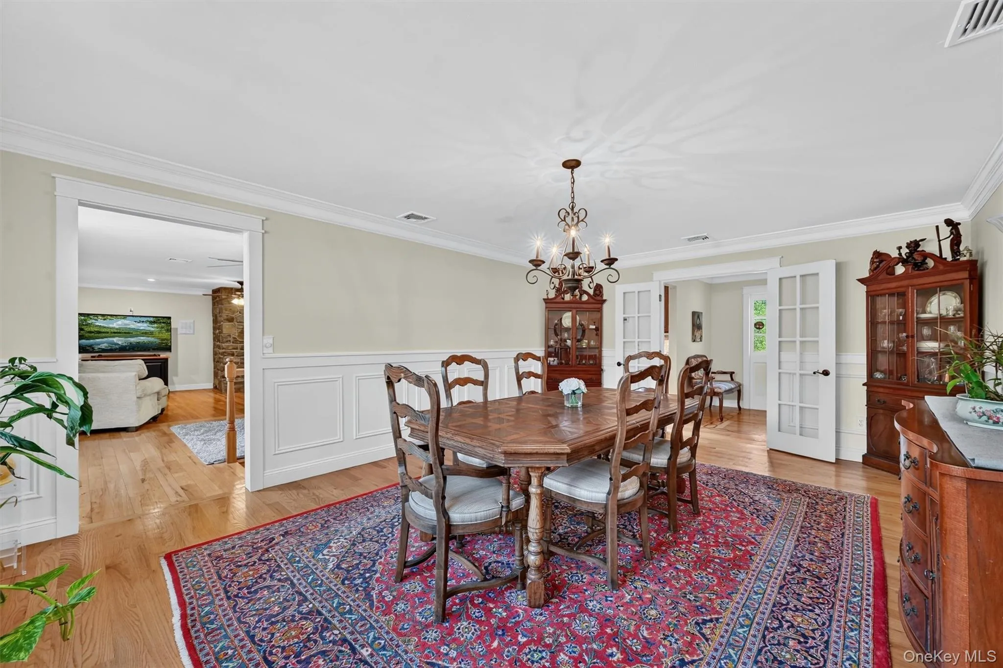 A beautifully detailed dining room connects easily to the family room, creating a comfortable flow for entertaining and everyday living. A beautifully detailed dining room connects easily to the family room, creating a comfortable flow for entertaining and everyday living.