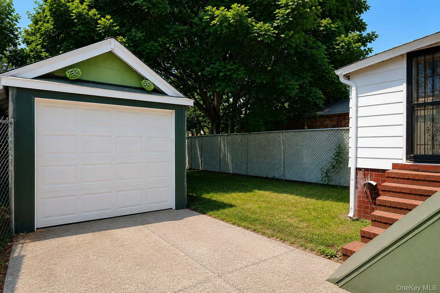 photos have been enhanced to remove clutter photos have been enhanced to remove clutter