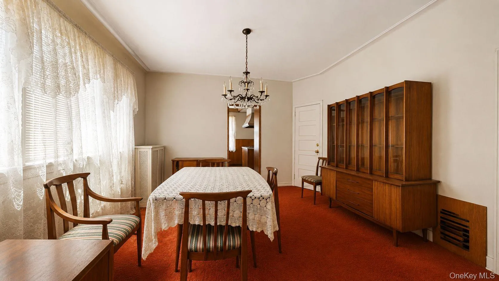 photos have been enhanced to remove clutter photos have been enhanced to remove clutter