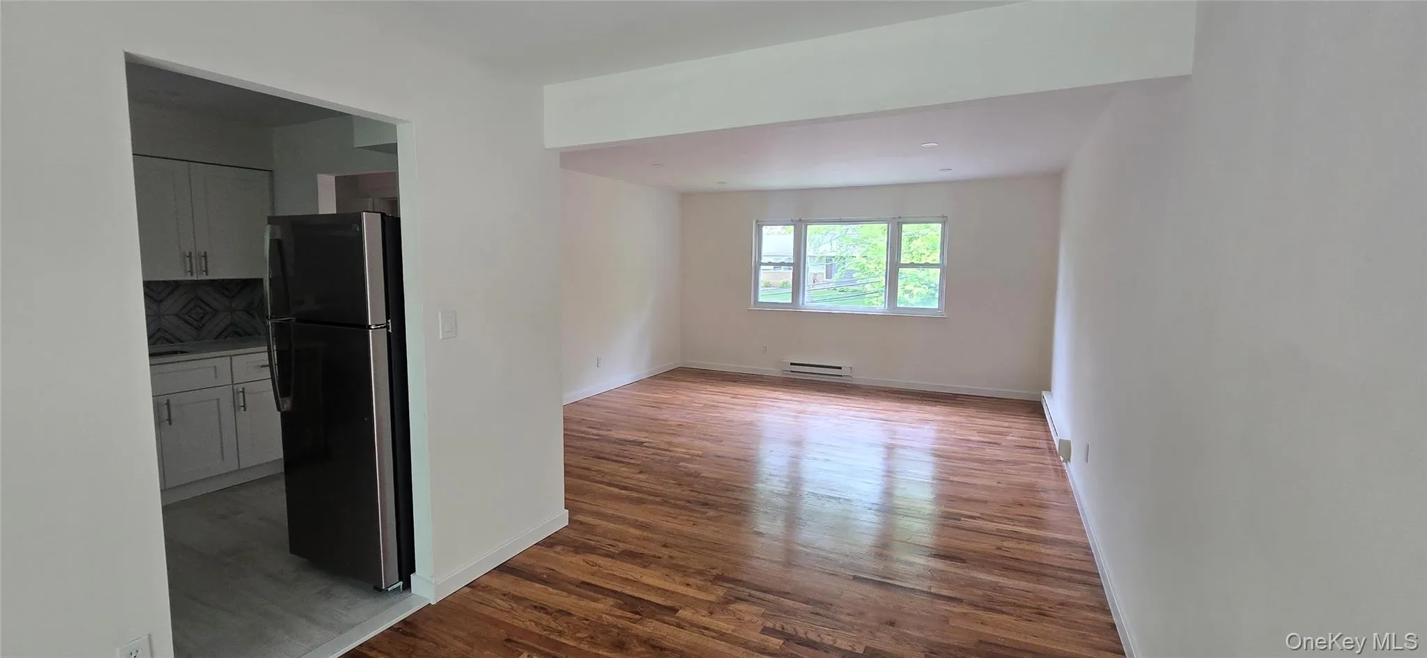 153 Vernon Valley Road, Huntington, NY, 3 Bedrooms Bedrooms, 6 Rooms Rooms,1 BathroomBathrooms,Residential Lease,For Rent,Vernon Valley,0,1019426 153 Vernon Valley Road, Huntington, NY, 3 Bedrooms Bedrooms, 6 Rooms Rooms,1 BathroomBathrooms,Residential Lease,For Rent,Vernon Valley,0,1019426
