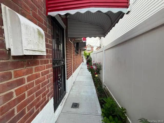 2248 Hermany Avenue, New York, NY, 2 Bedrooms Bedrooms, 3 Rooms Rooms,1 BathroomBathrooms,Residential Lease,For Rent,Hermany,0,1019433 2248 Hermany Avenue, New York, NY, 2 Bedrooms Bedrooms, 3 Rooms Rooms,1 BathroomBathrooms,Residential Lease,For Rent,Hermany,0,1019433