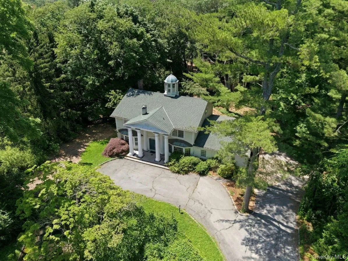 19 Pheasant Hill Lane, Oyster Bay, NY, 5 Bedrooms Bedrooms, 10 Rooms Rooms,3 BathroomsBathrooms,Residential,For Rent,Pheasant Hill,0,1019434 19 Pheasant Hill Lane, Oyster Bay, NY, 5 Bedrooms Bedrooms, 10 Rooms Rooms,3 BathroomsBathrooms,Residential,For Rent,Pheasant Hill,0,1019434