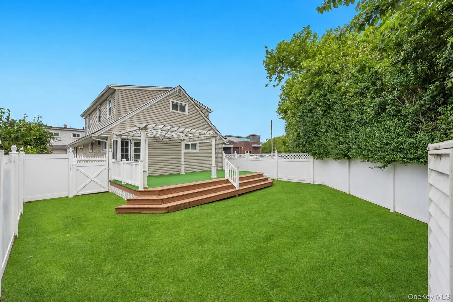 2 Briggs Street, Oyster Bay, NY, 4 Bedrooms Bedrooms, 8 Rooms Rooms,2 BathroomsBathrooms,Residential,For Rent,Briggs,0,1019435 2 Briggs Street, Oyster Bay, NY, 4 Bedrooms Bedrooms, 8 Rooms Rooms,2 BathroomsBathrooms,Residential,For Rent,Briggs,0,1019435