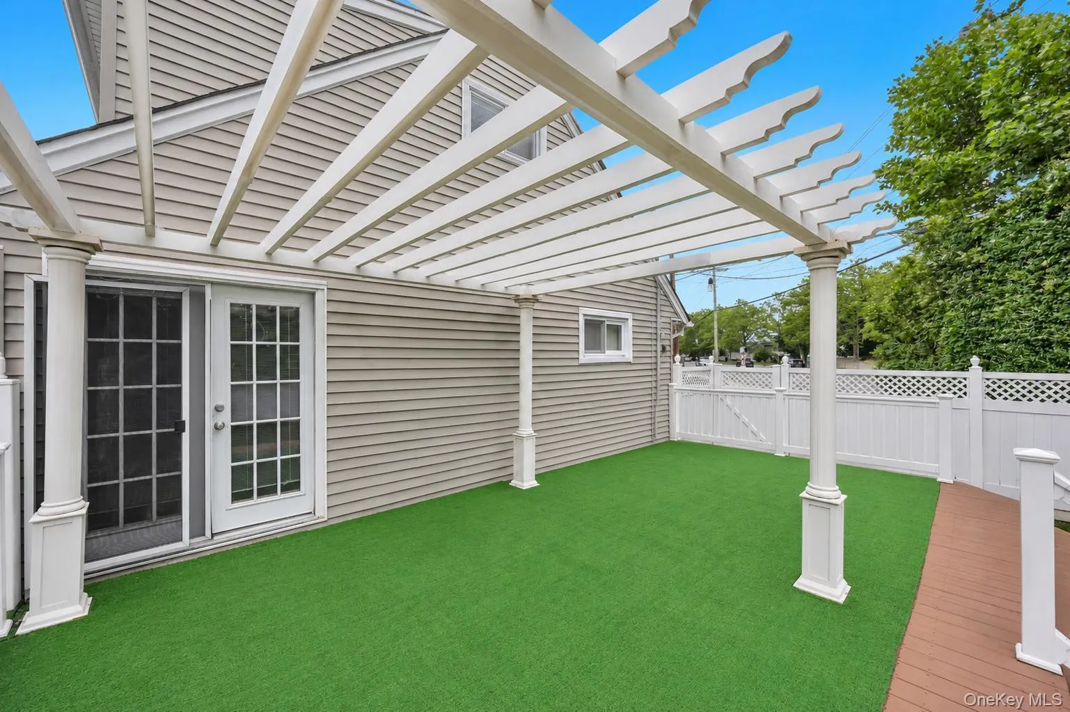 2 Briggs Street, Oyster Bay, NY, 4 Bedrooms Bedrooms, 8 Rooms Rooms,2 BathroomsBathrooms,Residential,For Rent,Briggs,0,1019435 2 Briggs Street, Oyster Bay, NY, 4 Bedrooms Bedrooms, 8 Rooms Rooms,2 BathroomsBathrooms,Residential,For Rent,Briggs,0,1019435