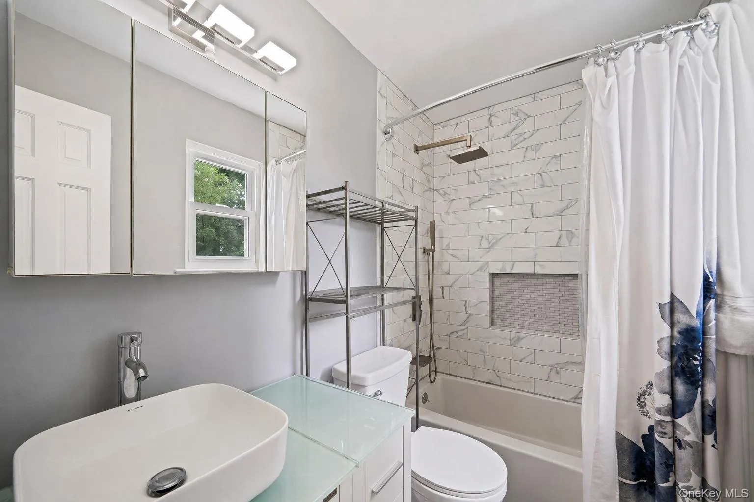 358 Tyler Avenue, Brookhaven, NY, 3 Bedrooms Bedrooms, 8 Rooms Rooms,1 BathroomBathrooms,Residential,For Rent,Tyler,0,1019440 358 Tyler Avenue, Brookhaven, NY, 3 Bedrooms Bedrooms, 8 Rooms Rooms,1 BathroomBathrooms,Residential,For Rent,Tyler,0,1019440