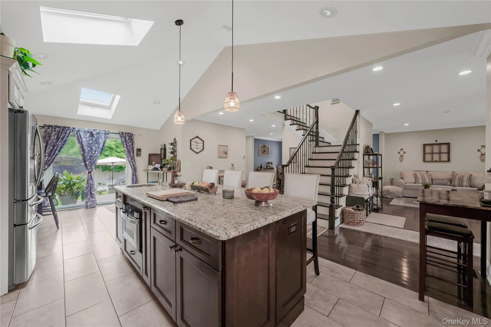 206 7th Street, Babylon, NY, 3 Bedrooms Bedrooms, 10 Rooms Rooms,3 BathroomsBathrooms,Residential,For Rent,7th,0,1019441 206 7th Street, Babylon, NY, 3 Bedrooms Bedrooms, 10 Rooms Rooms,3 BathroomsBathrooms,Residential,For Rent,7th,0,1019441