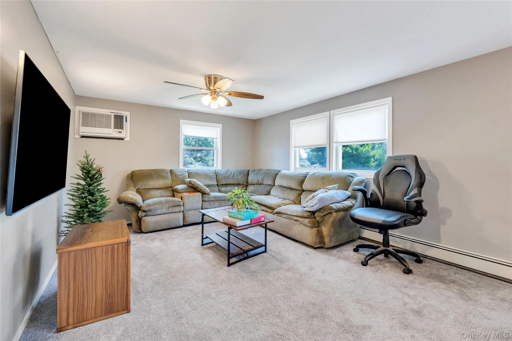 26 Berry Lane, Oyster Bay, NY, 4 Bedrooms Bedrooms, 9 Rooms Rooms,2 BathroomsBathrooms,Residential,For Rent,Berry,0,1019444 26 Berry Lane, Oyster Bay, NY, 4 Bedrooms Bedrooms, 9 Rooms Rooms,2 BathroomsBathrooms,Residential,For Rent,Berry,0,1019444