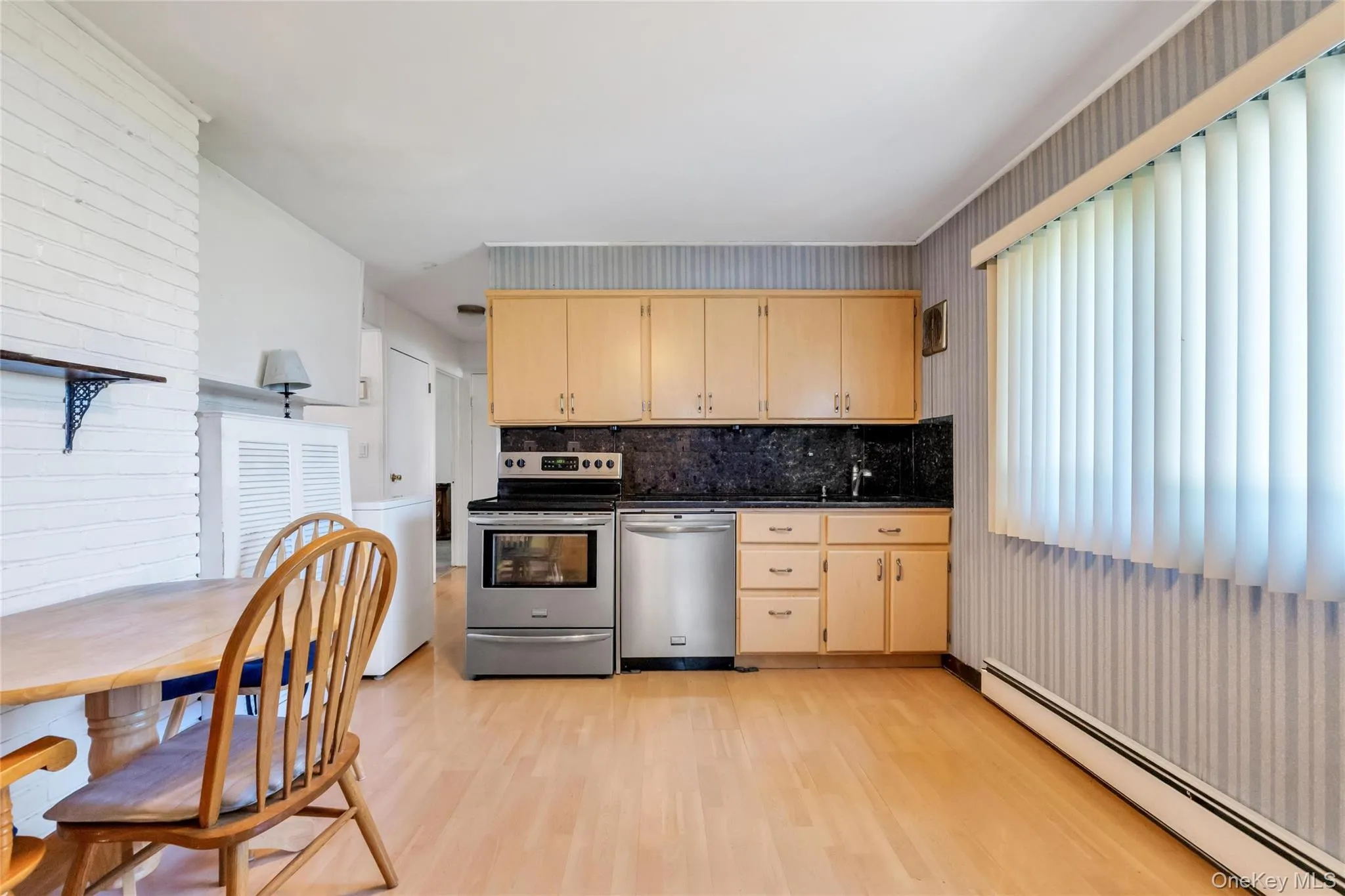 26 Berry Lane, Oyster Bay, NY, 4 Bedrooms Bedrooms, 9 Rooms Rooms,2 BathroomsBathrooms,Residential,For Rent,Berry,0,1019444 26 Berry Lane, Oyster Bay, NY, 4 Bedrooms Bedrooms, 9 Rooms Rooms,2 BathroomsBathrooms,Residential,For Rent,Berry,0,1019444