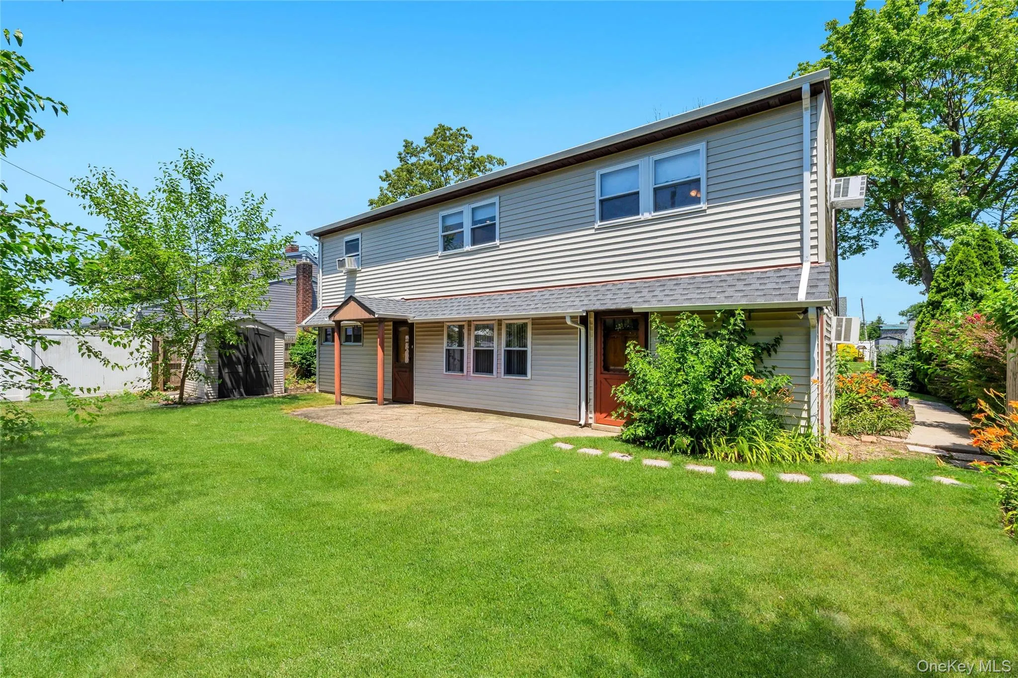 26 Berry Lane, Oyster Bay, NY, 4 Bedrooms Bedrooms, 9 Rooms Rooms,2 BathroomsBathrooms,Residential,For Rent,Berry,0,1019444 26 Berry Lane, Oyster Bay, NY, 4 Bedrooms Bedrooms, 9 Rooms Rooms,2 BathroomsBathrooms,Residential,For Rent,Berry,0,1019444