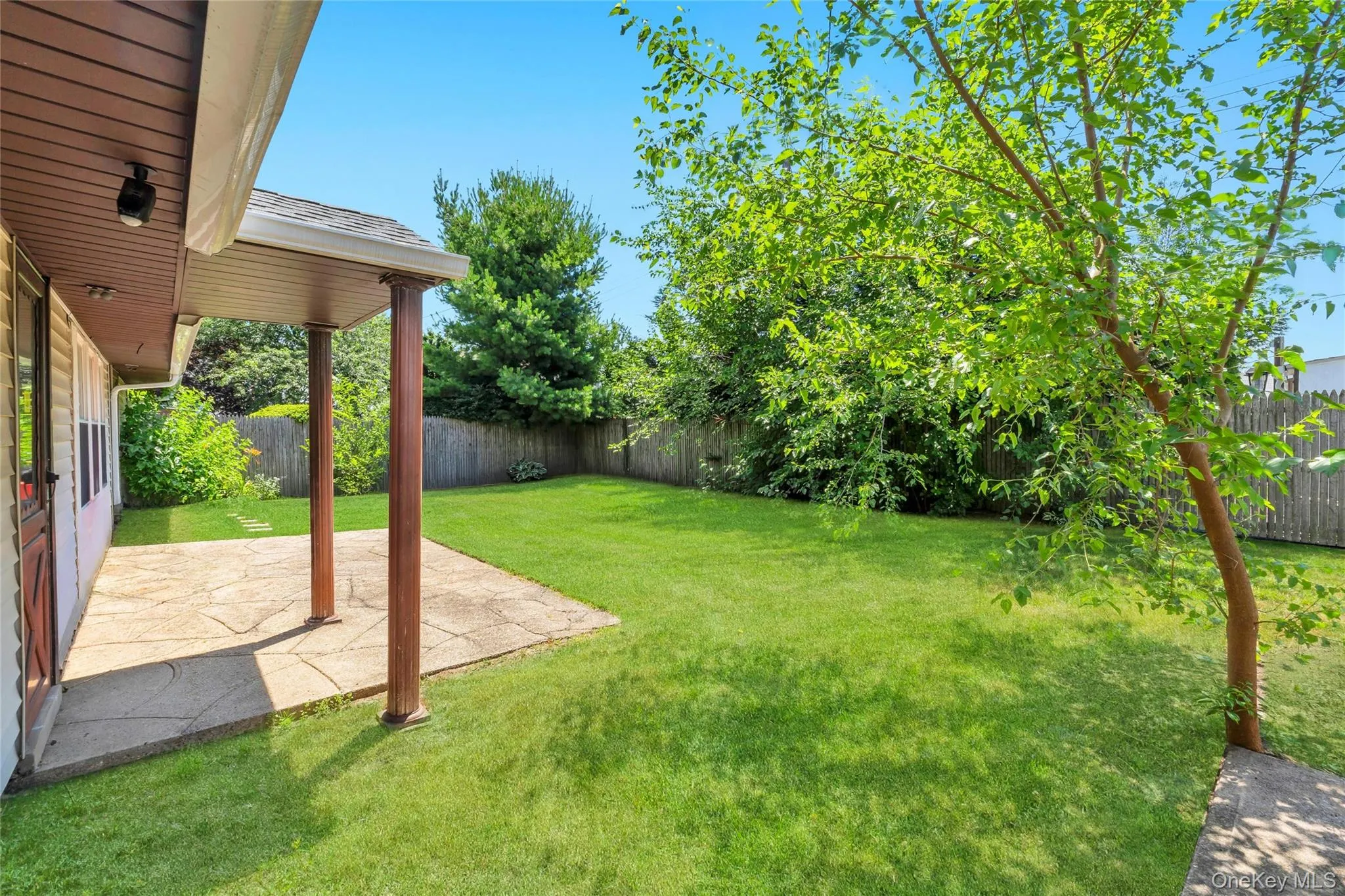 26 Berry Lane, Oyster Bay, NY, 4 Bedrooms Bedrooms, 9 Rooms Rooms,2 BathroomsBathrooms,Residential,For Rent,Berry,0,1019444 26 Berry Lane, Oyster Bay, NY, 4 Bedrooms Bedrooms, 9 Rooms Rooms,2 BathroomsBathrooms,Residential,For Rent,Berry,0,1019444