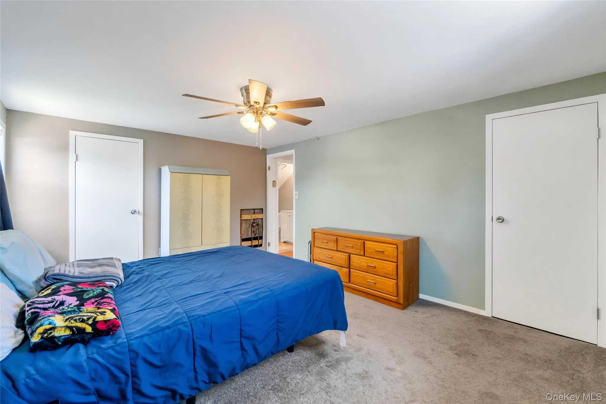 26 Berry Lane, Oyster Bay, NY, 4 Bedrooms Bedrooms, 9 Rooms Rooms,2 BathroomsBathrooms,Residential,For Rent,Berry,0,1019444 26 Berry Lane, Oyster Bay, NY, 4 Bedrooms Bedrooms, 9 Rooms Rooms,2 BathroomsBathrooms,Residential,For Rent,Berry,0,1019444