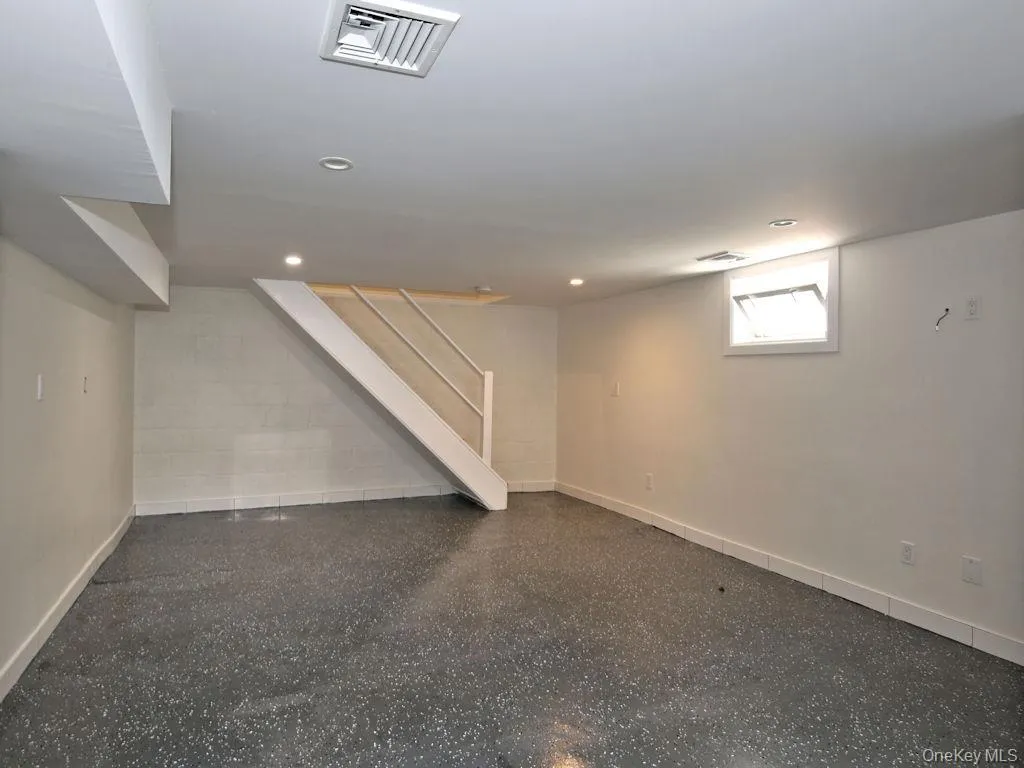 139 Waverly Avenue, Mamaroneck, NY, 3 Bedrooms Bedrooms, 5 Rooms Rooms,1 BathroomBathrooms,Residential Lease,For Rent,Waverly,0,1019446 139 Waverly Avenue, Mamaroneck, NY, 3 Bedrooms Bedrooms, 5 Rooms Rooms,1 BathroomBathrooms,Residential Lease,For Rent,Waverly,0,1019446