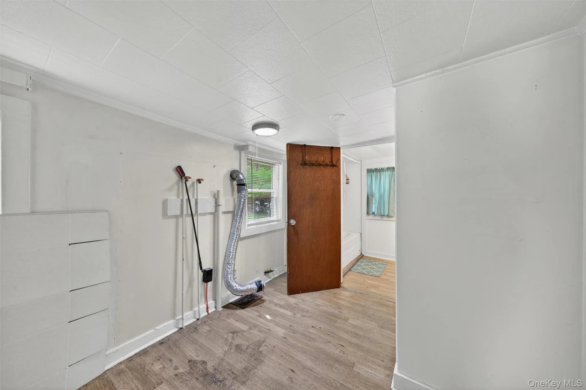 32 Tarbell Road, Wallkill, NY, 2 Bedrooms Bedrooms, 6 Rooms Rooms,1 BathroomBathrooms,Residential,For Rent,Tarbell,0,1019447 32 Tarbell Road, Wallkill, NY, 2 Bedrooms Bedrooms, 6 Rooms Rooms,1 BathroomBathrooms,Residential,For Rent,Tarbell,0,1019447