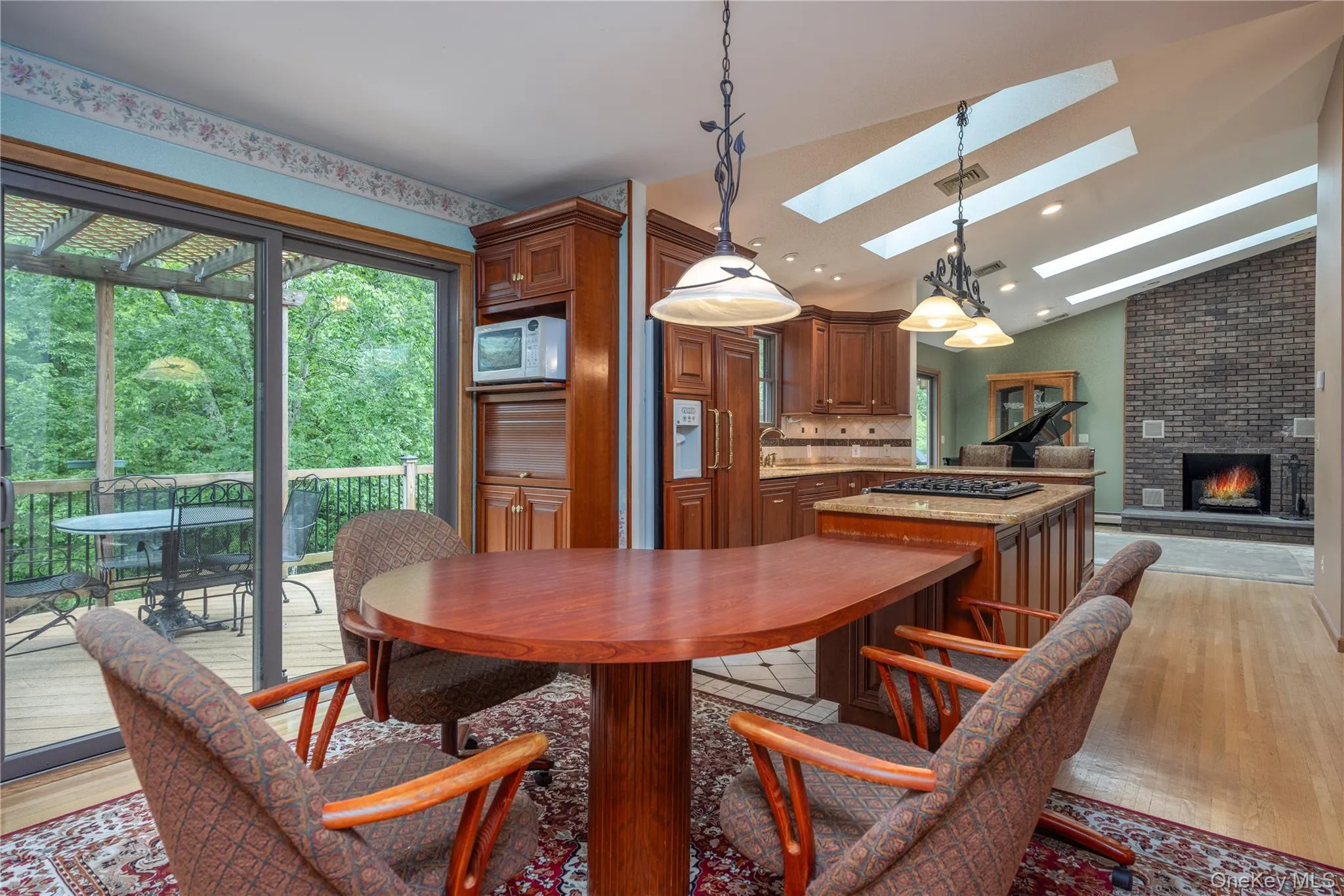 268 Central Avenue, Orangetown, NY, 3 Bedrooms Bedrooms, 9 Rooms Rooms,2 BathroomsBathrooms,Residential,For Rent,Central,0,1019448 268 Central Avenue, Orangetown, NY, 3 Bedrooms Bedrooms, 9 Rooms Rooms,2 BathroomsBathrooms,Residential,For Rent,Central,0,1019448