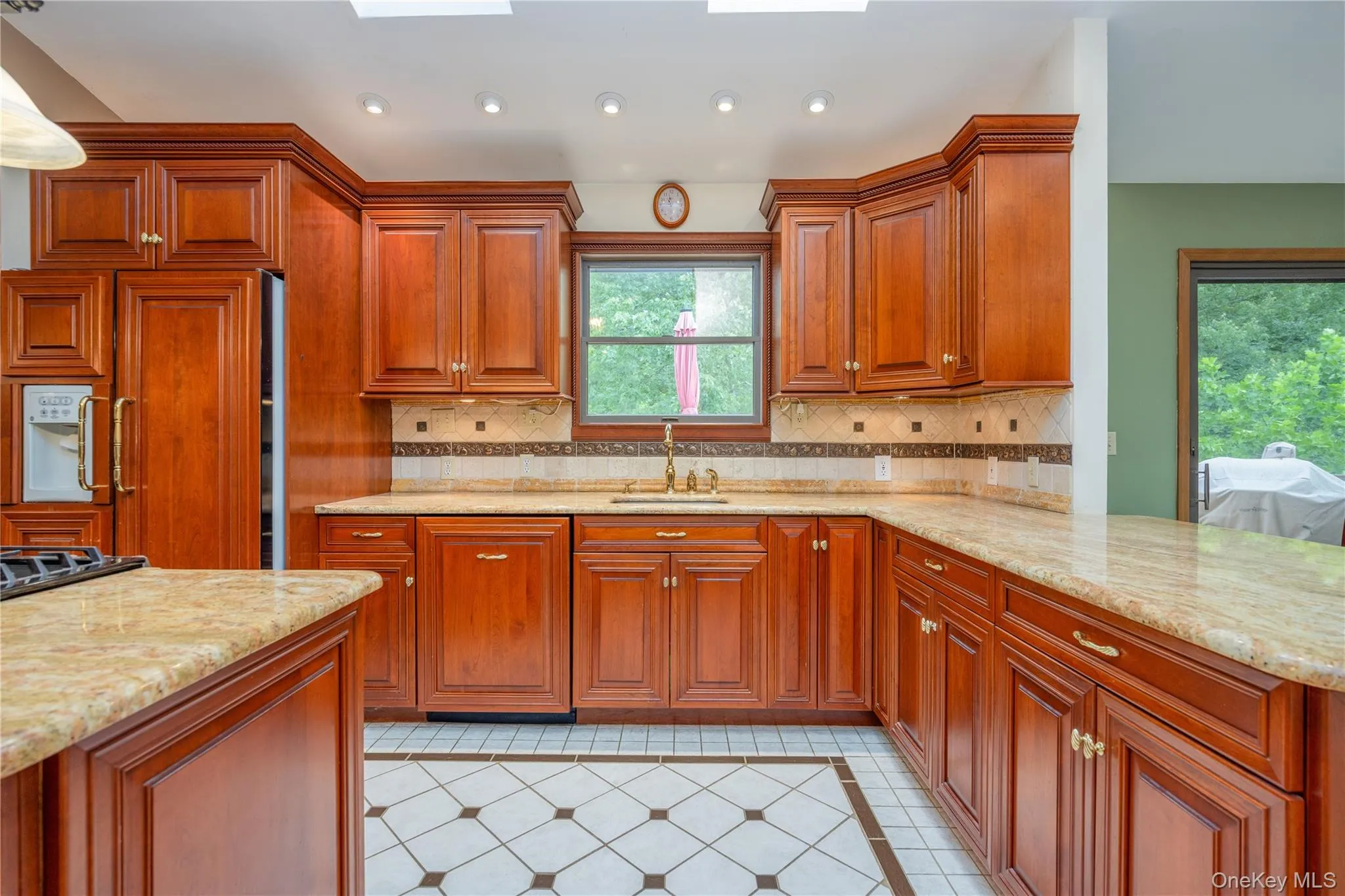 268 Central Avenue, Orangetown, NY, 3 Bedrooms Bedrooms, 9 Rooms Rooms,2 BathroomsBathrooms,Residential,For Rent,Central,0,1019448 268 Central Avenue, Orangetown, NY, 3 Bedrooms Bedrooms, 9 Rooms Rooms,2 BathroomsBathrooms,Residential,For Rent,Central,0,1019448