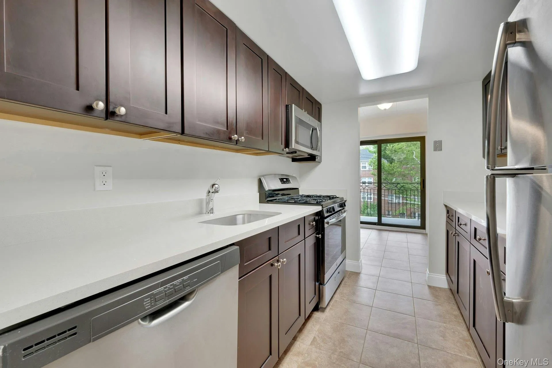 505 White Plains Road, Eastchester, NY, 1 Bedroom Bedrooms, 3 Rooms Rooms,1 BathroomBathrooms,Residential Lease,For Rent,White Plains,0,1019450 505 White Plains Road, Eastchester, NY, 1 Bedroom Bedrooms, 3 Rooms Rooms,1 BathroomBathrooms,Residential Lease,For Rent,White Plains,0,1019450