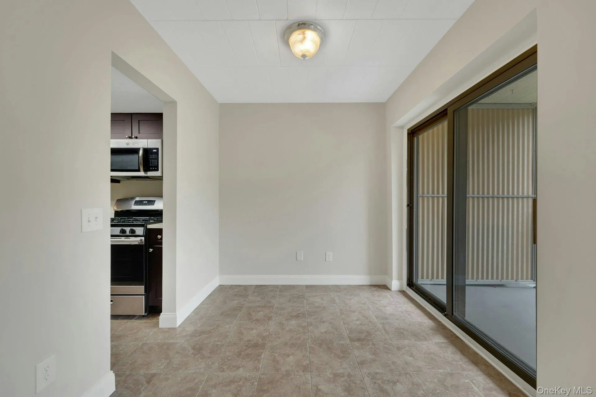 505 White Plains Road, Eastchester, NY, 1 Bedroom Bedrooms, 3 Rooms Rooms,1 BathroomBathrooms,Residential Lease,For Rent,White Plains,0,1019450 505 White Plains Road, Eastchester, NY, 1 Bedroom Bedrooms, 3 Rooms Rooms,1 BathroomBathrooms,Residential Lease,For Rent,White Plains,0,1019450