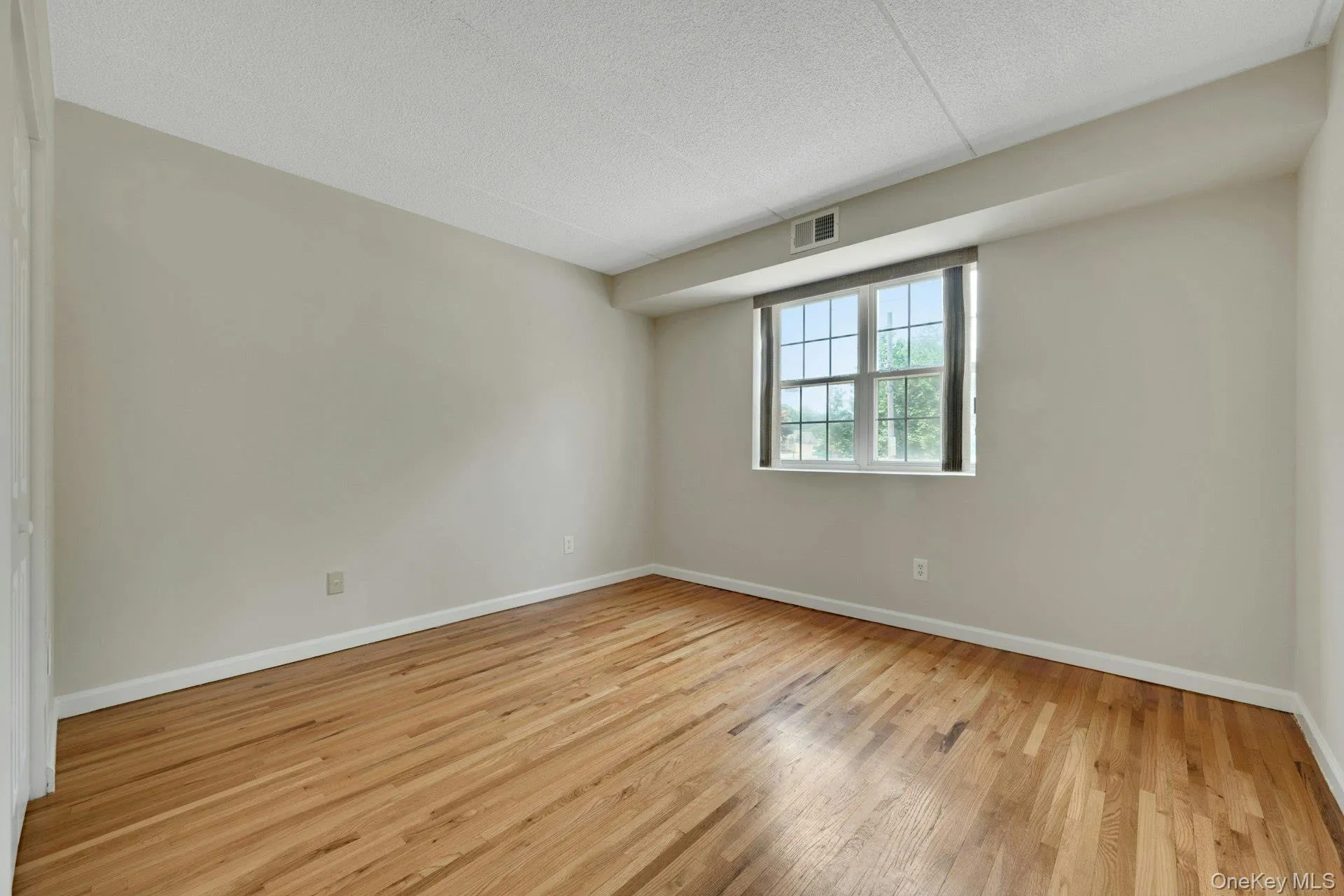 70 Lime Kiln Road, Eastchester, NY, 2 Bedrooms Bedrooms, 3 Rooms Rooms,1 BathroomBathrooms,Residential Lease,For Rent,Lime Kiln,0,1019452 70 Lime Kiln Road, Eastchester, NY, 2 Bedrooms Bedrooms, 3 Rooms Rooms,1 BathroomBathrooms,Residential Lease,For Rent,Lime Kiln,0,1019452