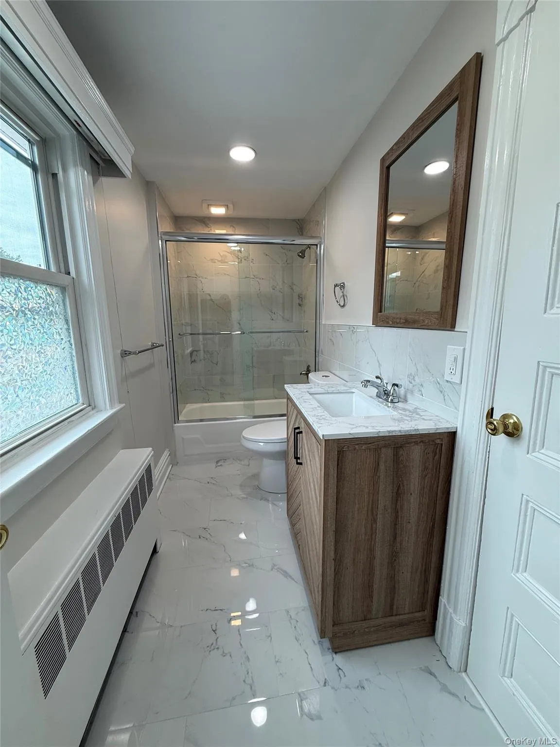 153 Main Street, Huntington, NY, 1 Bedroom Bedrooms, 4 Rooms Rooms,1 BathroomBathrooms,Residential Lease,For Rent,Main,0,1019459 153 Main Street, Huntington, NY, 1 Bedroom Bedrooms, 4 Rooms Rooms,1 BathroomBathrooms,Residential Lease,For Rent,Main,0,1019459