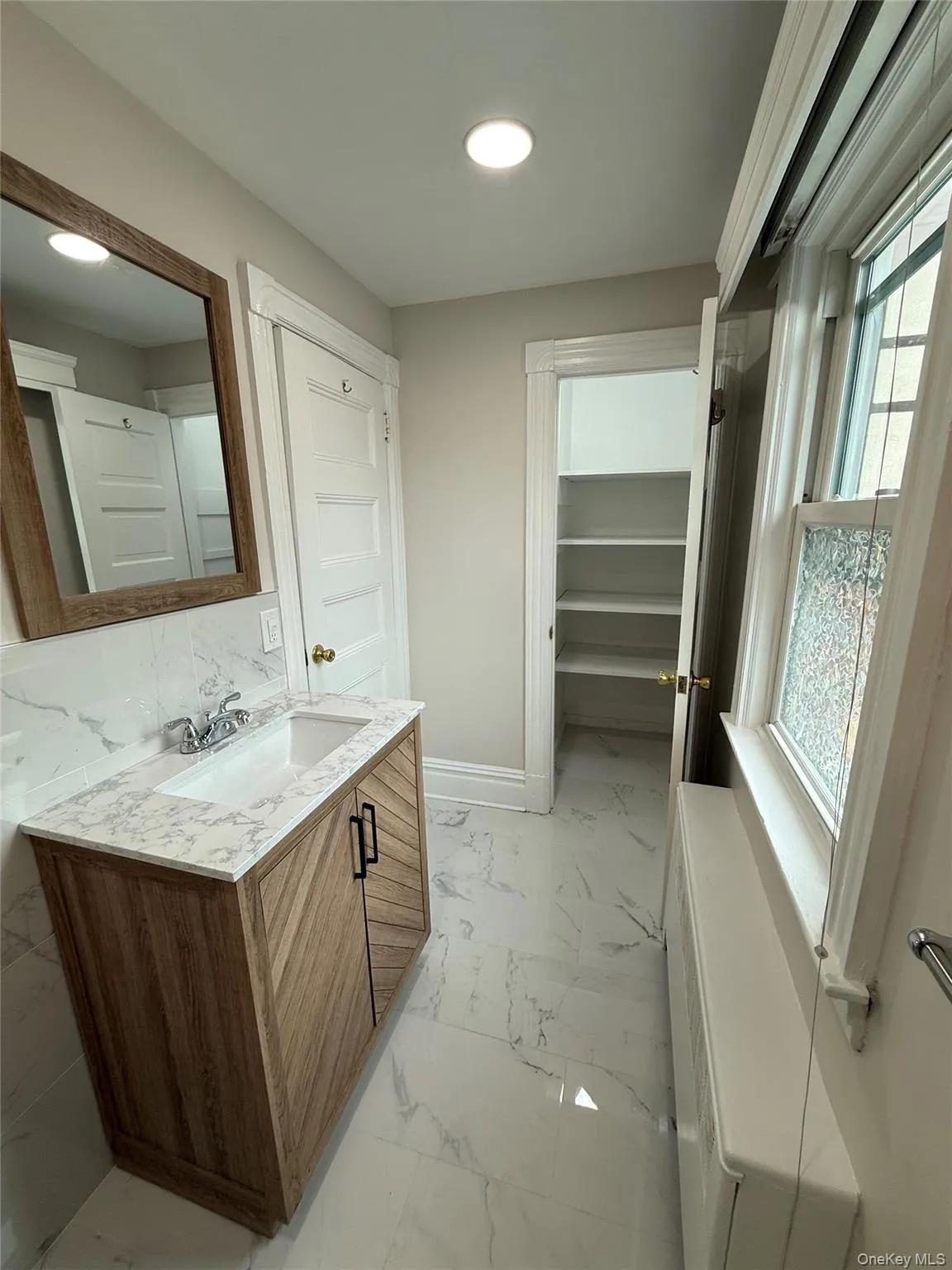 153 Main Street, Huntington, NY, 1 Bedroom Bedrooms, 4 Rooms Rooms,1 BathroomBathrooms,Residential Lease,For Rent,Main,0,1019459 153 Main Street, Huntington, NY, 1 Bedroom Bedrooms, 4 Rooms Rooms,1 BathroomBathrooms,Residential Lease,For Rent,Main,0,1019459