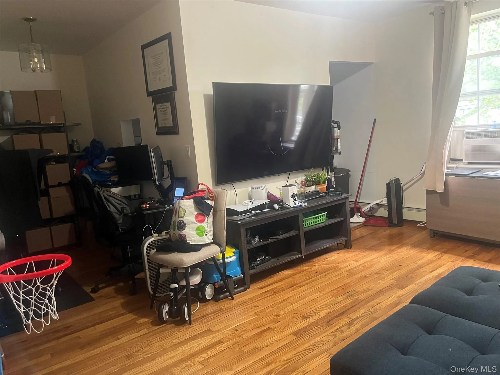 39-05 208 Street, New York, NY, 2 Bedrooms Bedrooms, 4 Rooms Rooms,1 BathroomBathrooms,Residential Lease,For Rent,208,0,1019467 39-05 208 Street, New York, NY, 2 Bedrooms Bedrooms, 4 Rooms Rooms,1 BathroomBathrooms,Residential Lease,For Rent,208,0,1019467