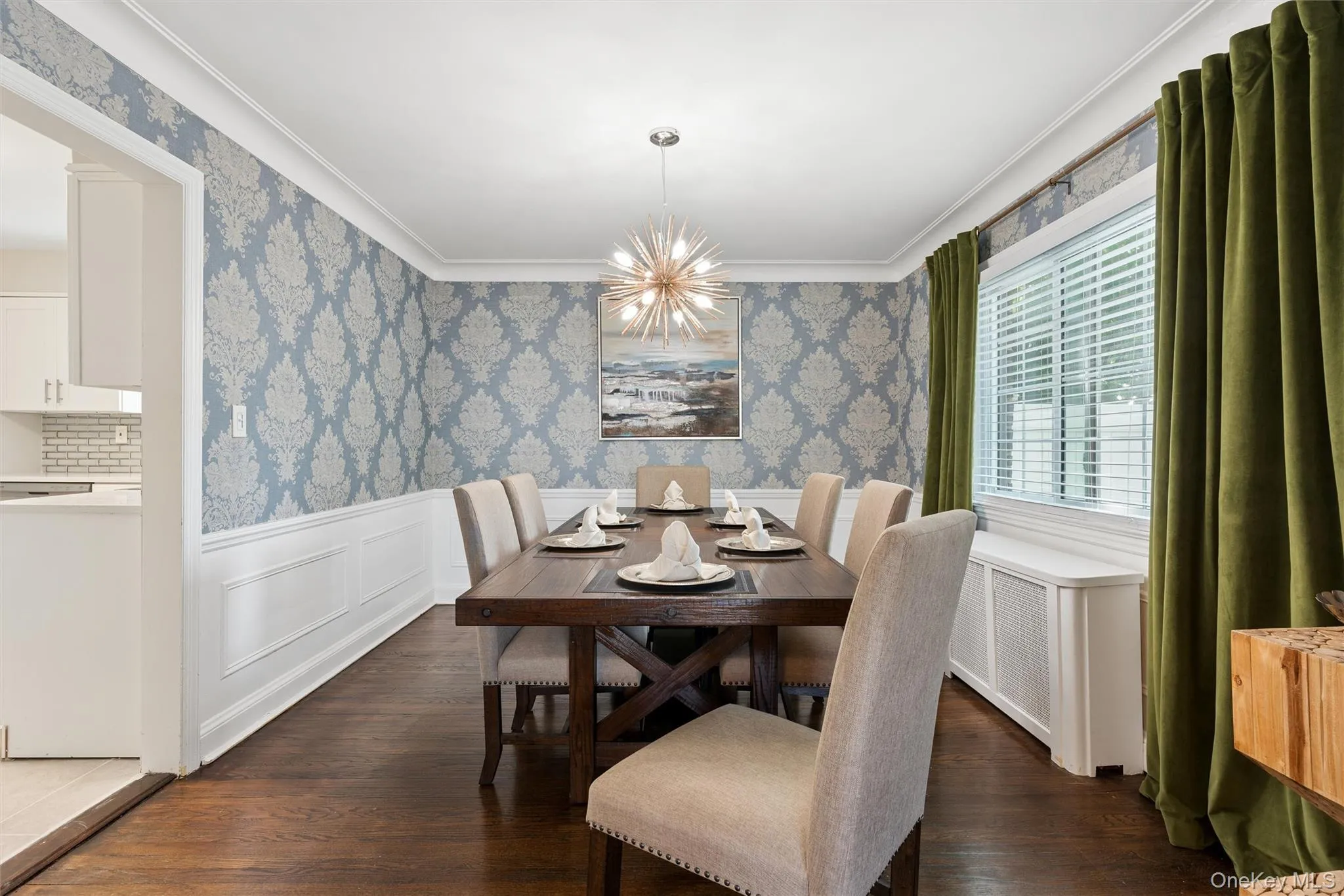 20 Beverly Parkway, Hempstead, NY, 3 Bedrooms Bedrooms, 8 Rooms Rooms,2 BathroomsBathrooms,Residential,For Rent,Beverly,0,1019468 20 Beverly Parkway, Hempstead, NY, 3 Bedrooms Bedrooms, 8 Rooms Rooms,2 BathroomsBathrooms,Residential,For Rent,Beverly,0,1019468