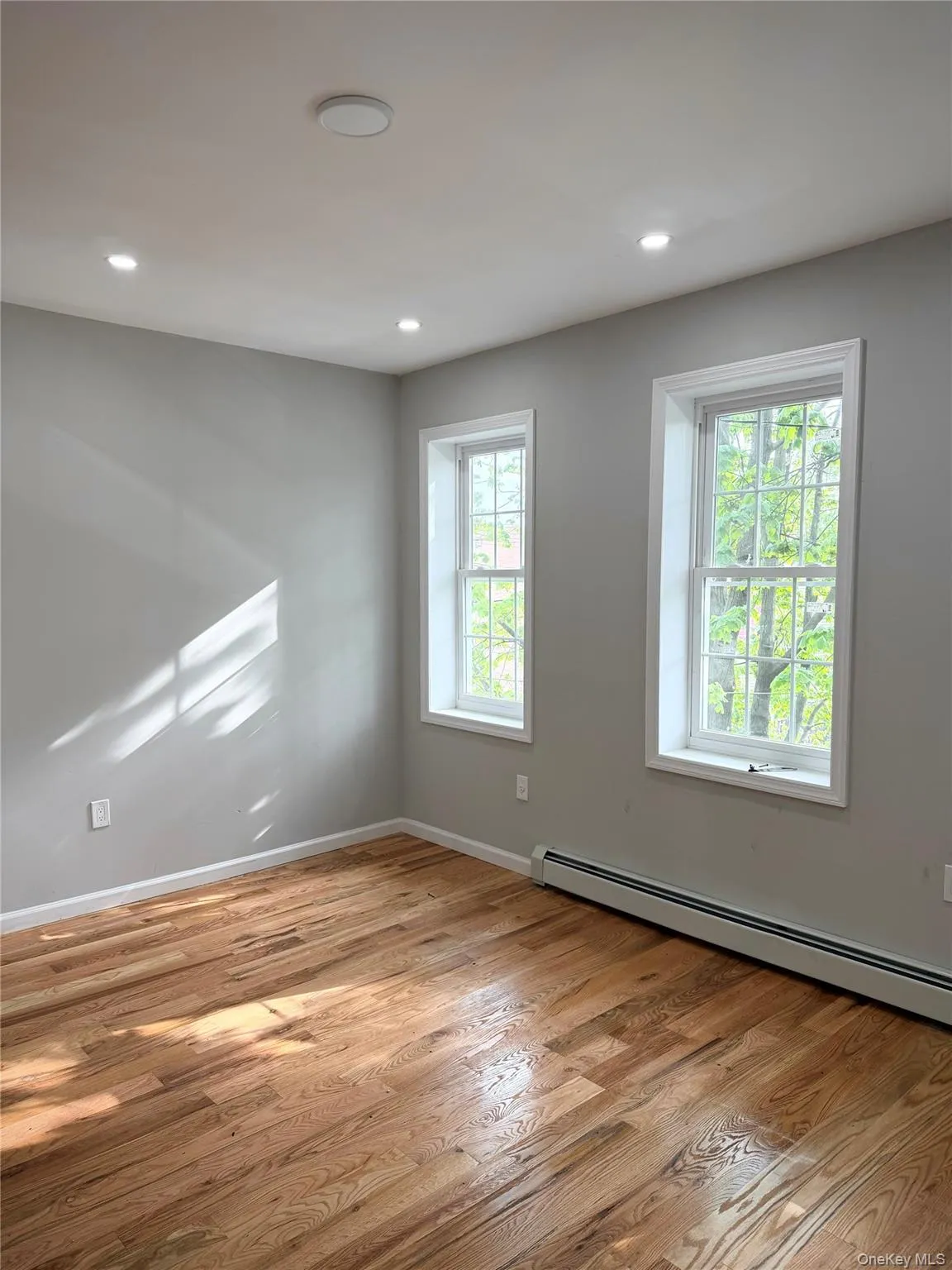 791 Logan Street, New York, NY, 2 Bedrooms Bedrooms, 5 Rooms Rooms,1 BathroomBathrooms,Residential Lease,For Rent,Logan,0,1019472 791 Logan Street, New York, NY, 2 Bedrooms Bedrooms, 5 Rooms Rooms,1 BathroomBathrooms,Residential Lease,For Rent,Logan,0,1019472
