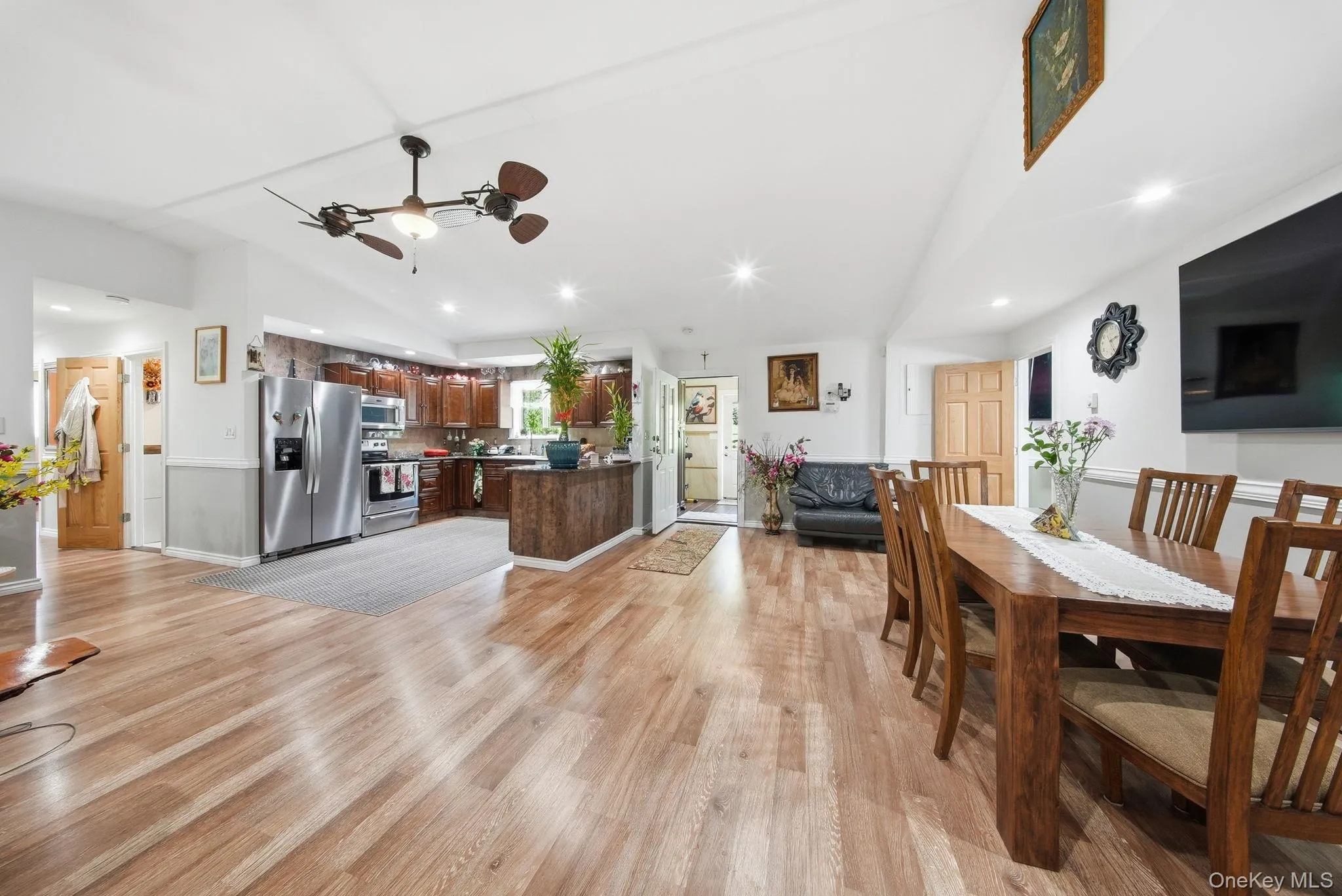 143 S Maplewood Road, Thompson, NY, 7 Bedrooms Bedrooms, 12 Rooms Rooms,4 BathroomsBathrooms,Residential,For Rent,S Maplewood,0,1019474 143 S Maplewood Road, Thompson, NY, 7 Bedrooms Bedrooms, 12 Rooms Rooms,4 BathroomsBathrooms,Residential,For Rent,S Maplewood,0,1019474